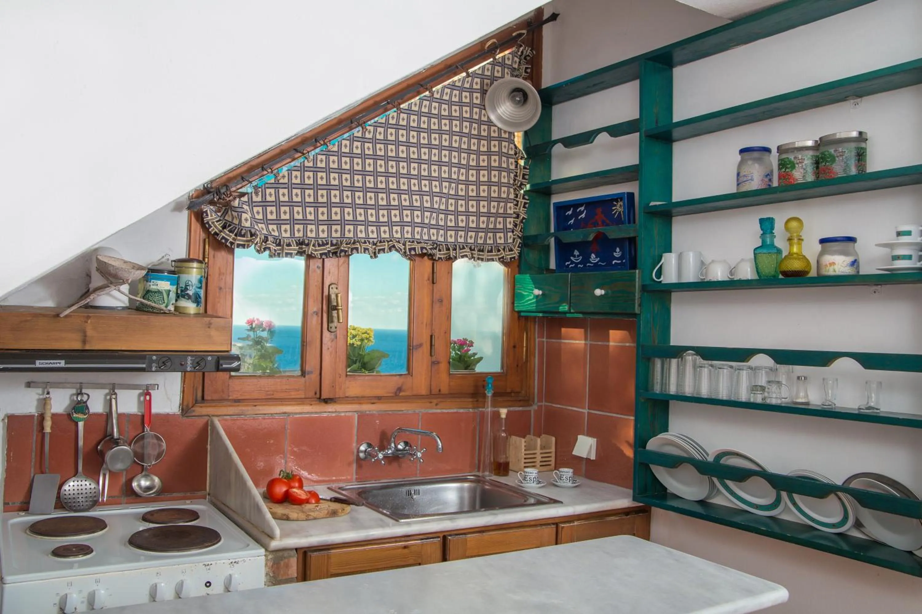 Kitchen or kitchenette in Iliatoras