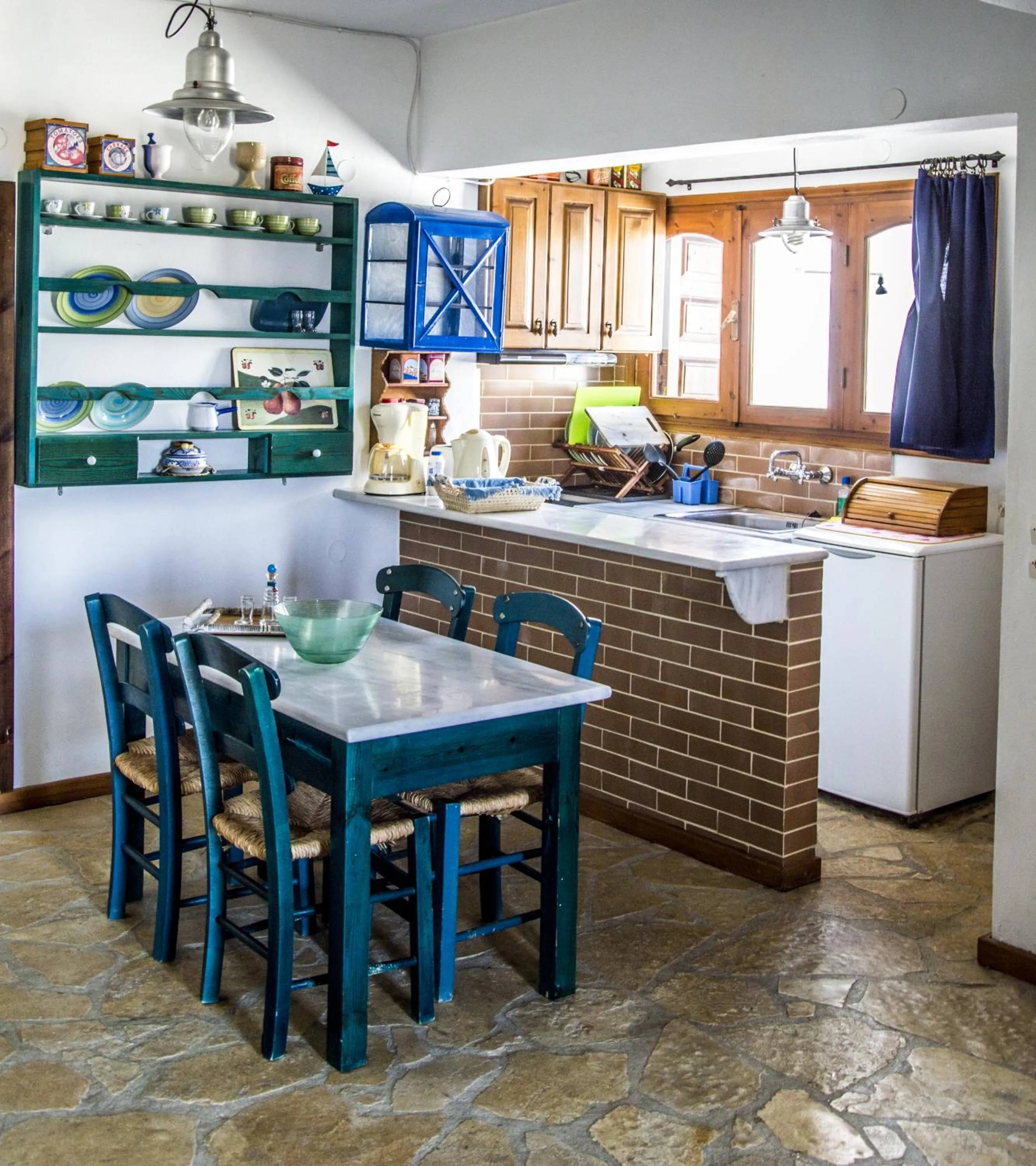 Kitchen or kitchenette in Iliatoras