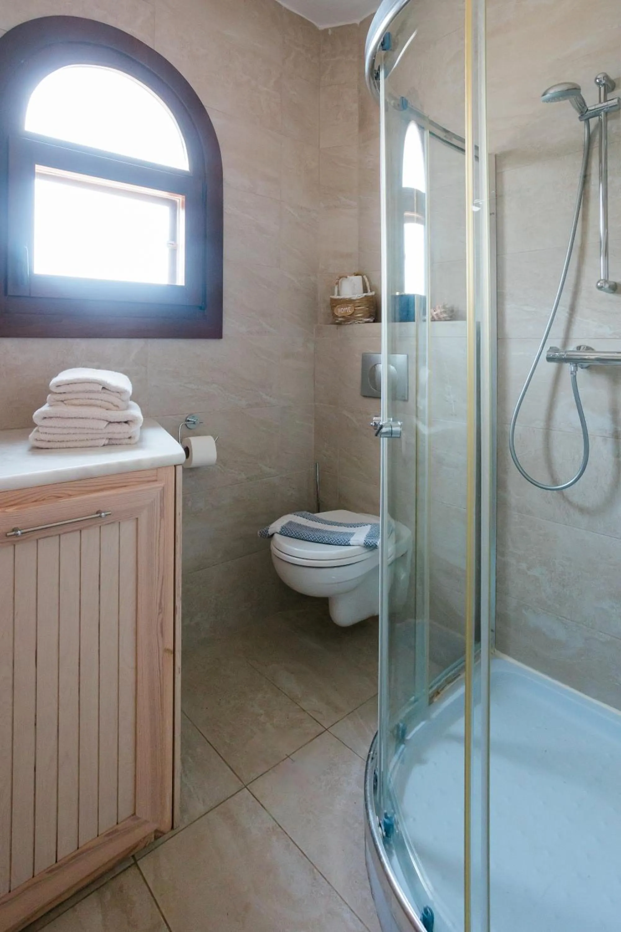 Bathroom in Iliatoras