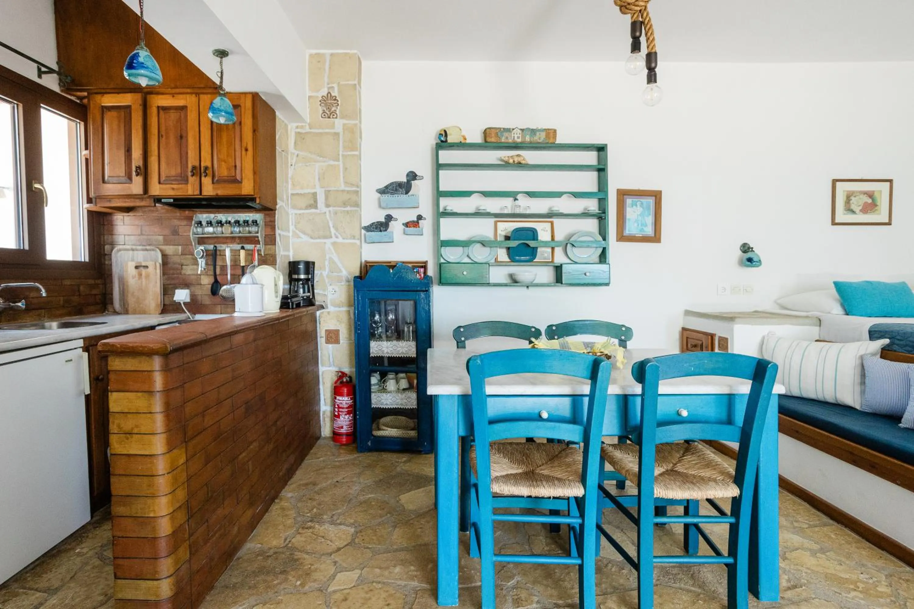 Kitchen or kitchenette in Iliatoras