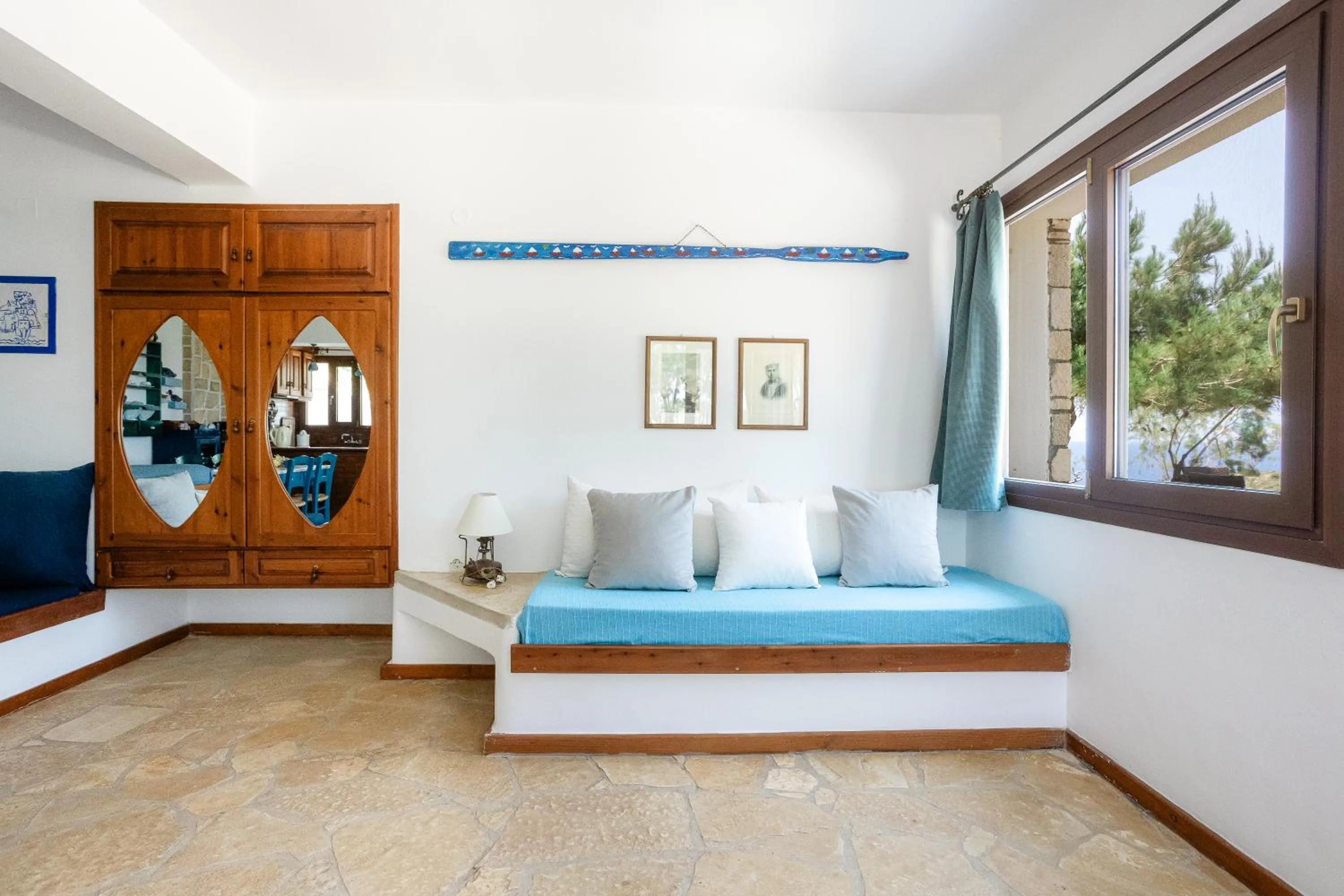 Bedroom, Bed in Iliatoras