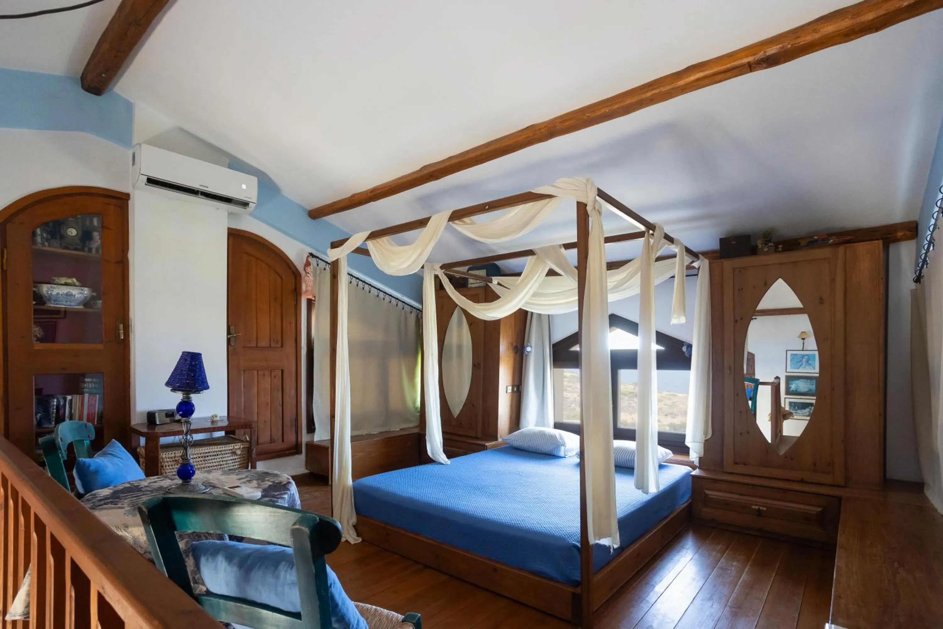 Bedroom, Bed in Iliatoras