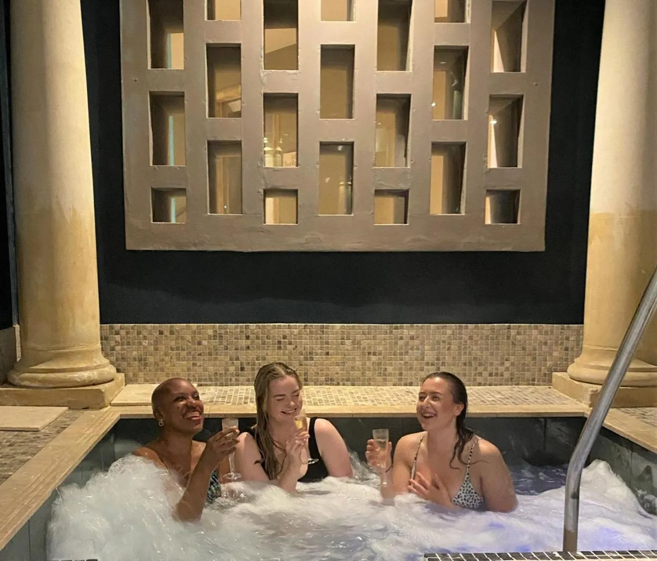 Hot Tub in Alexander House Hotel & Utopia Spa