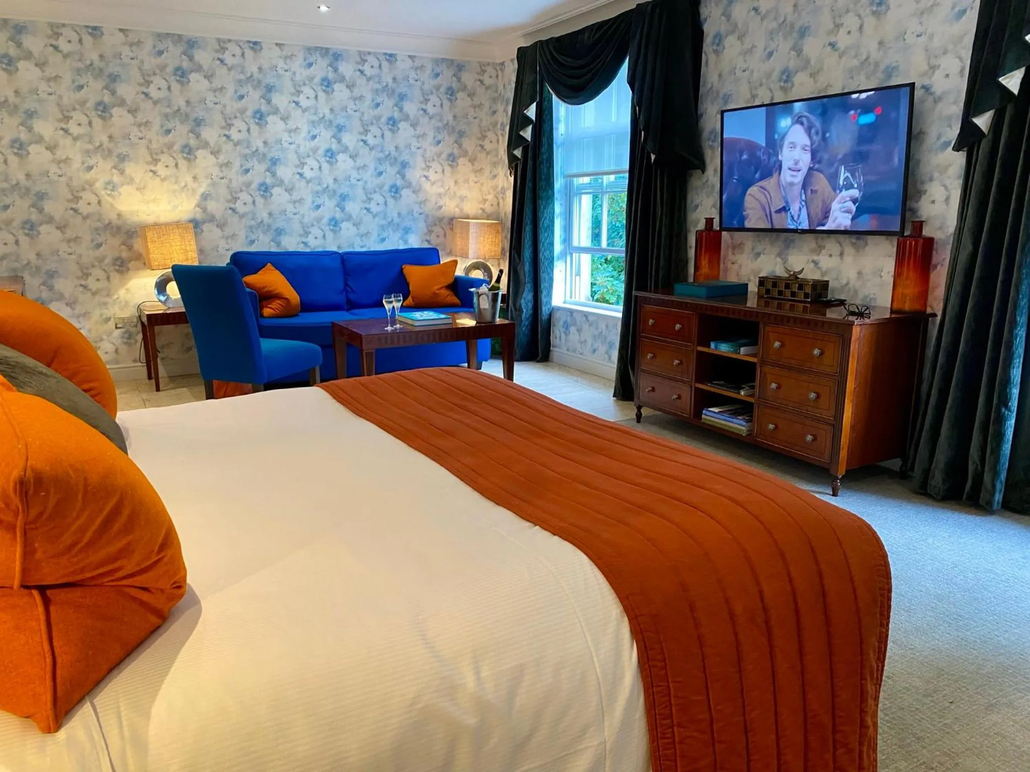Bed in Alexander House Hotel & Utopia Spa