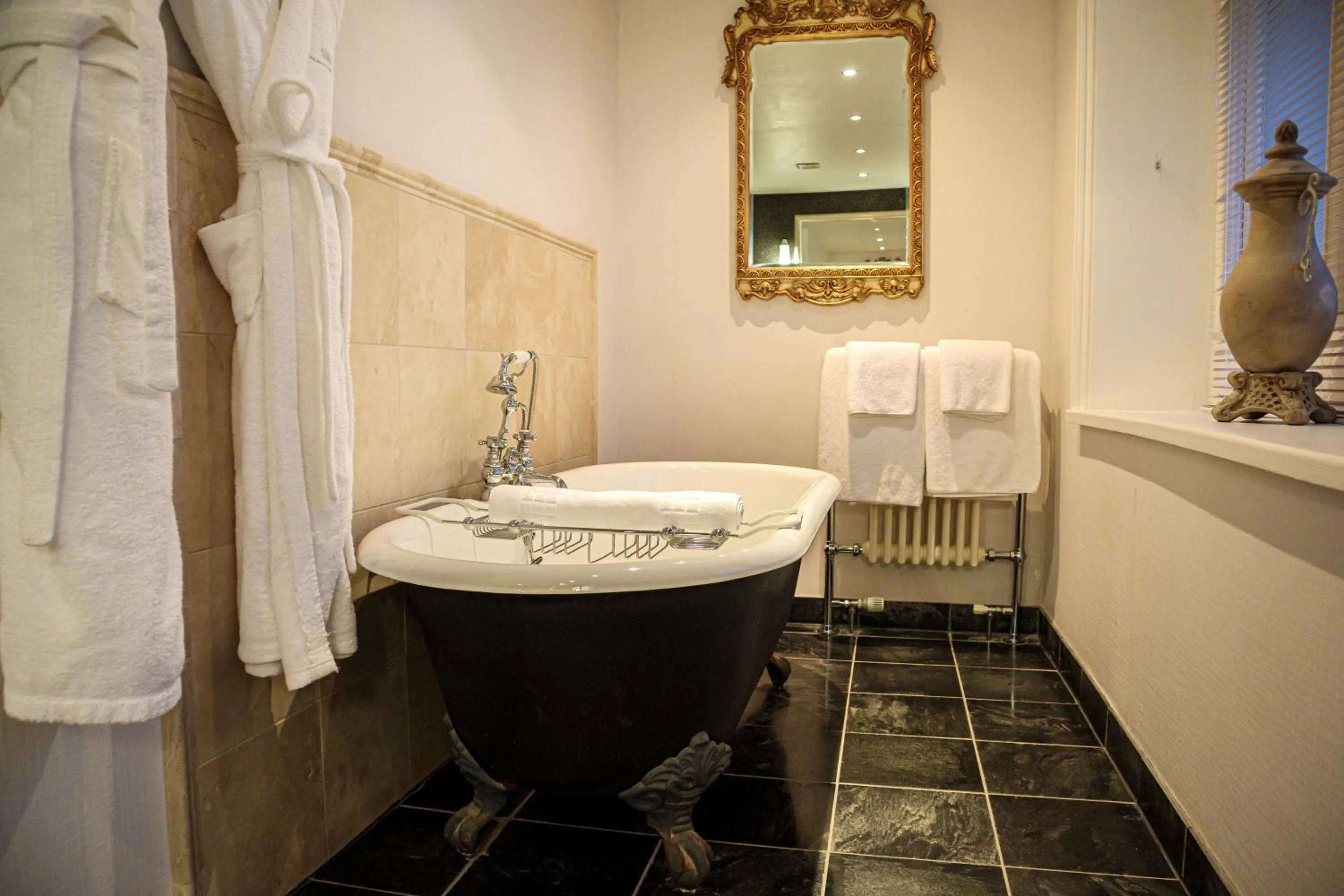 Bathroom in Alexander House Hotel & Utopia Spa