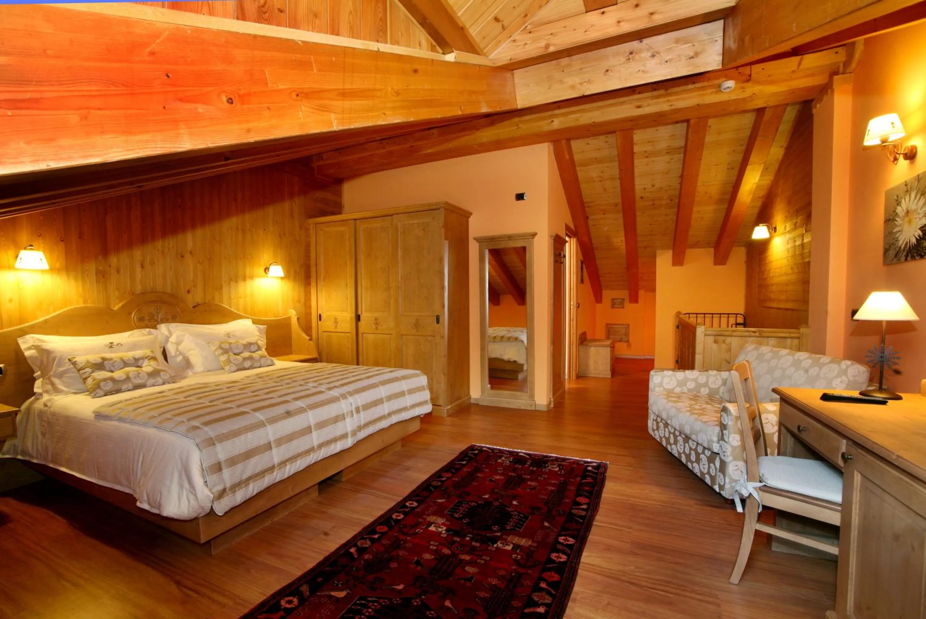 Photo of the whole room, Bed in Hotel Boton D'Or & Wellness a La Thuile