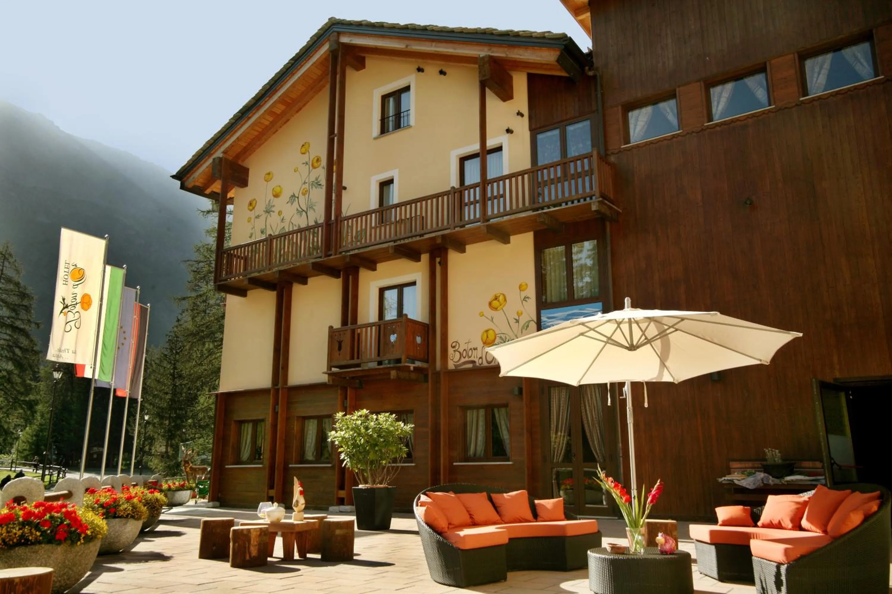 Facade/entrance in Hotel Boton D'Or & Wellness a La Thuile