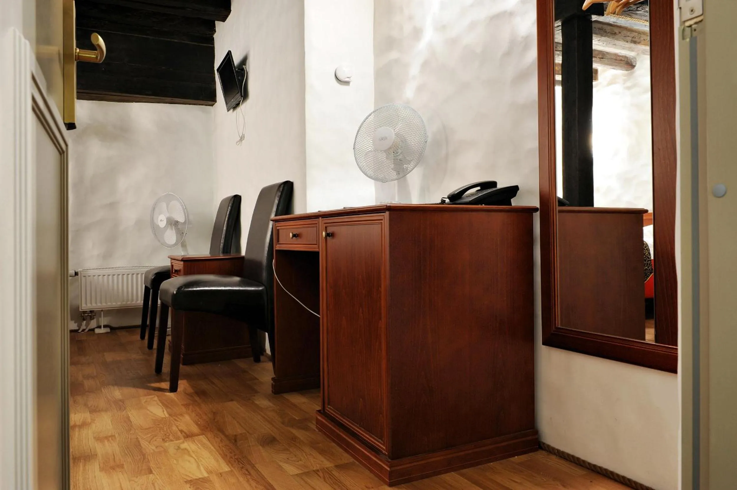 TV and multimedia in Gotthard Residents