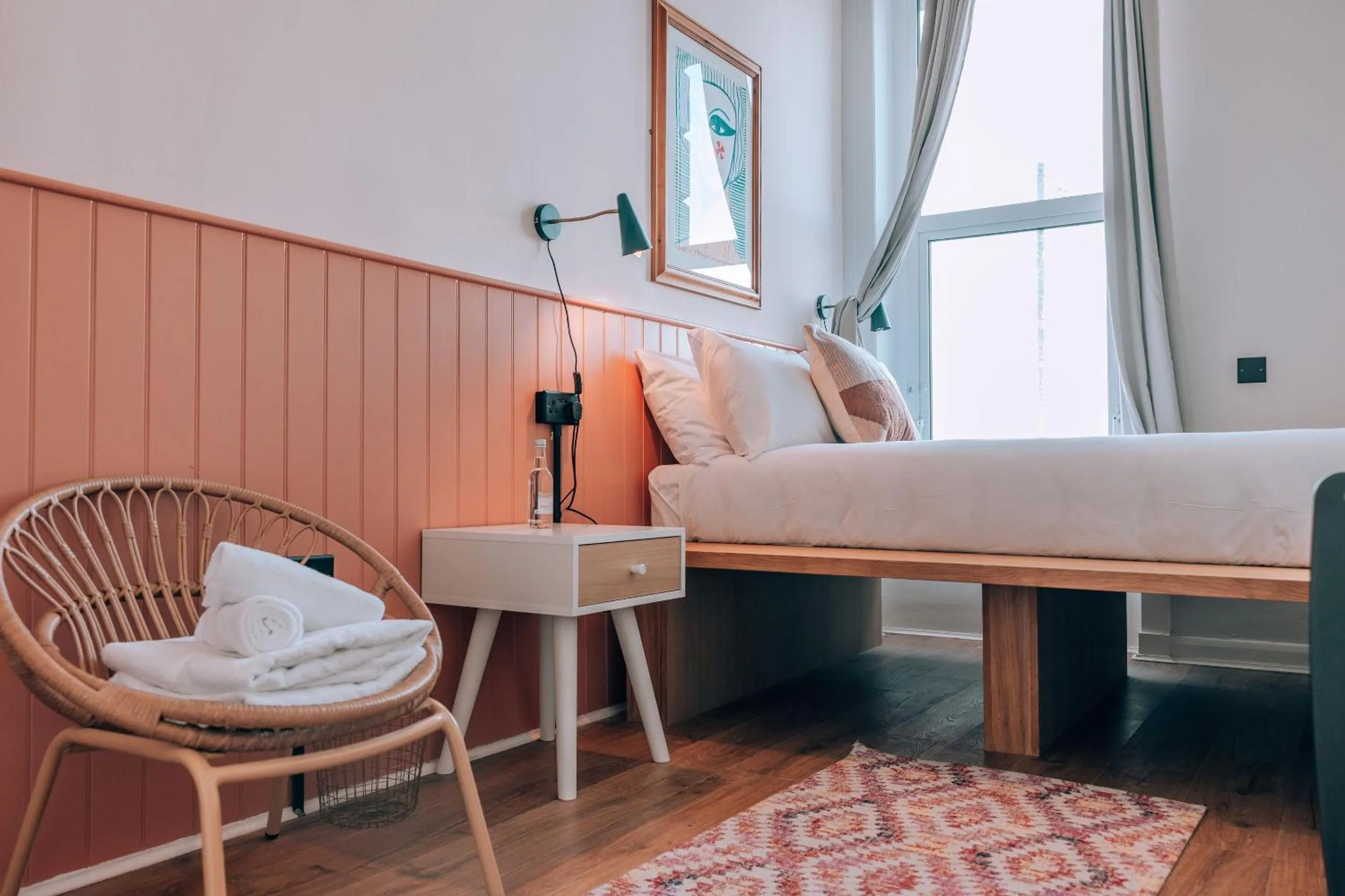 Photo of the whole room in Selina Margate