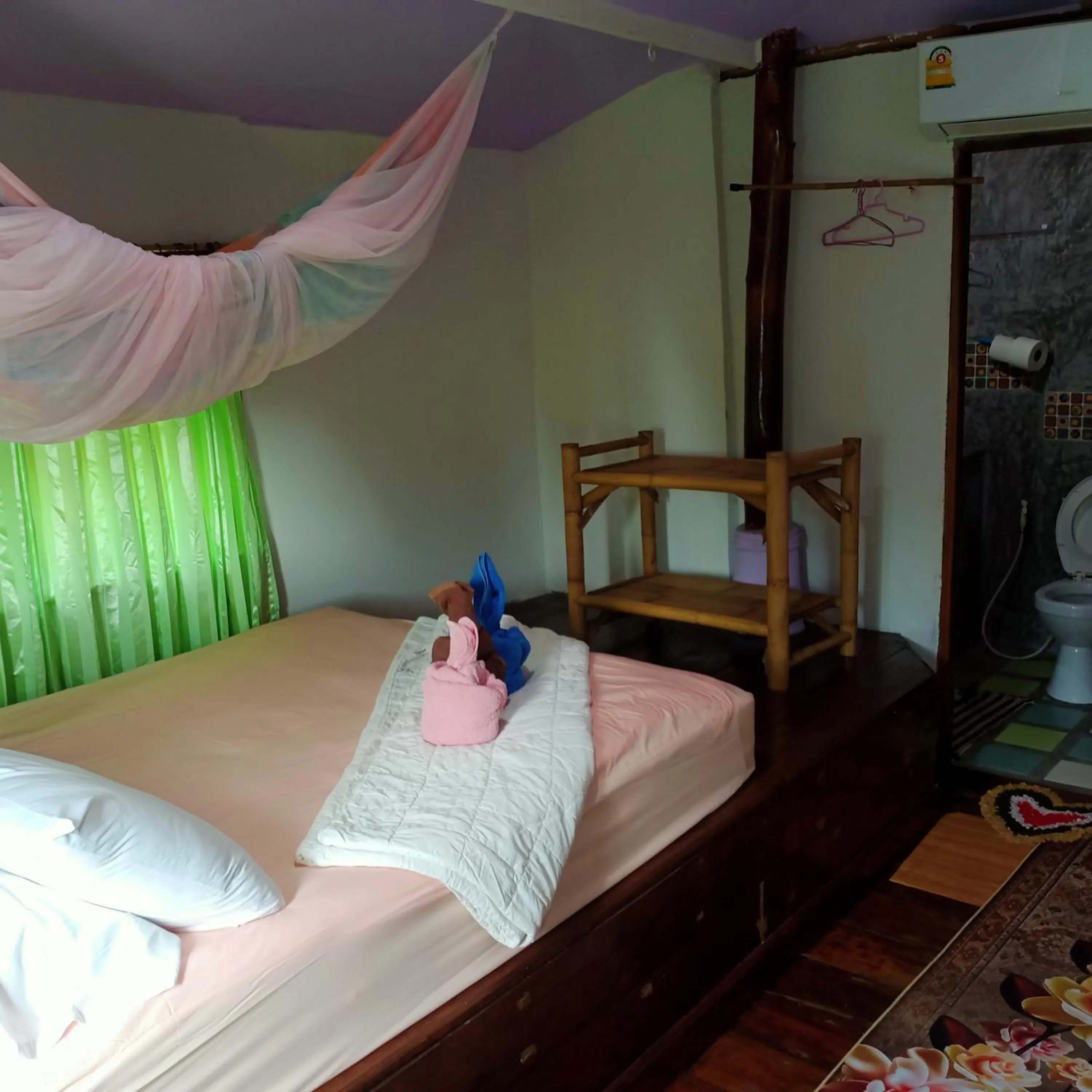 Bed in Comon Bungalow HaadChaoPhao