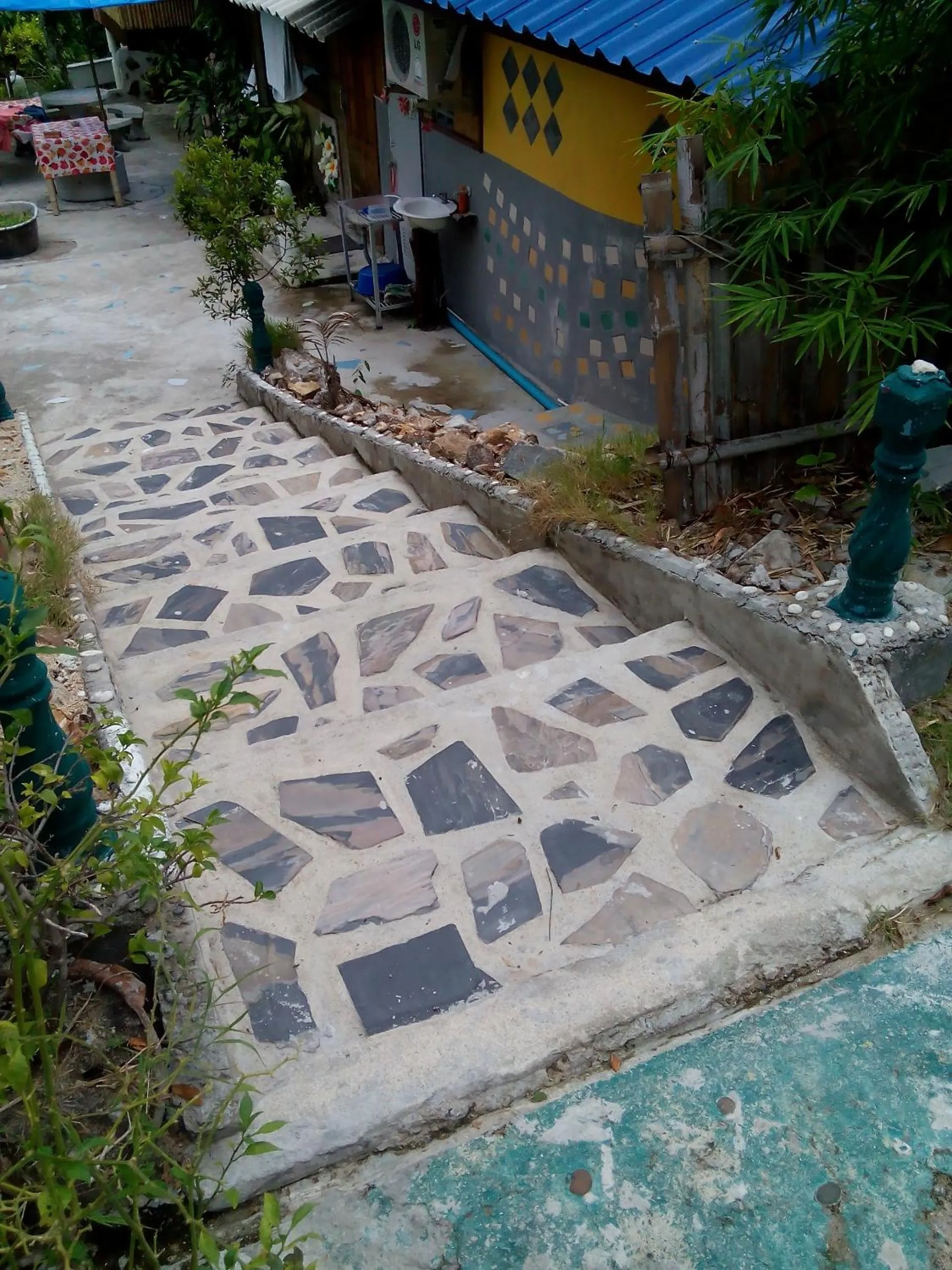 Garden in Comon Bungalow HaadChaoPhao