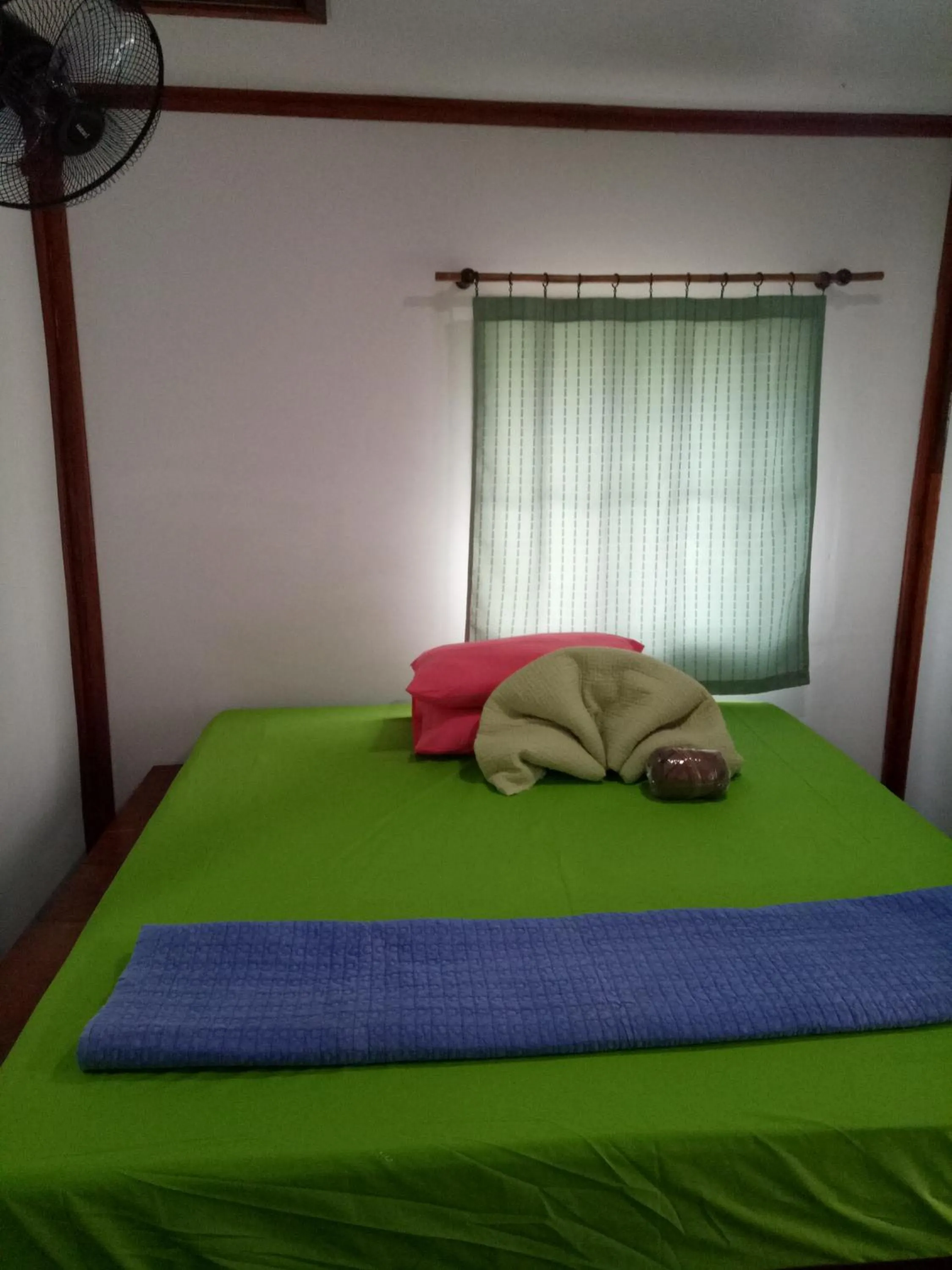 Bed in Comon Bungalow HaadChaoPhao