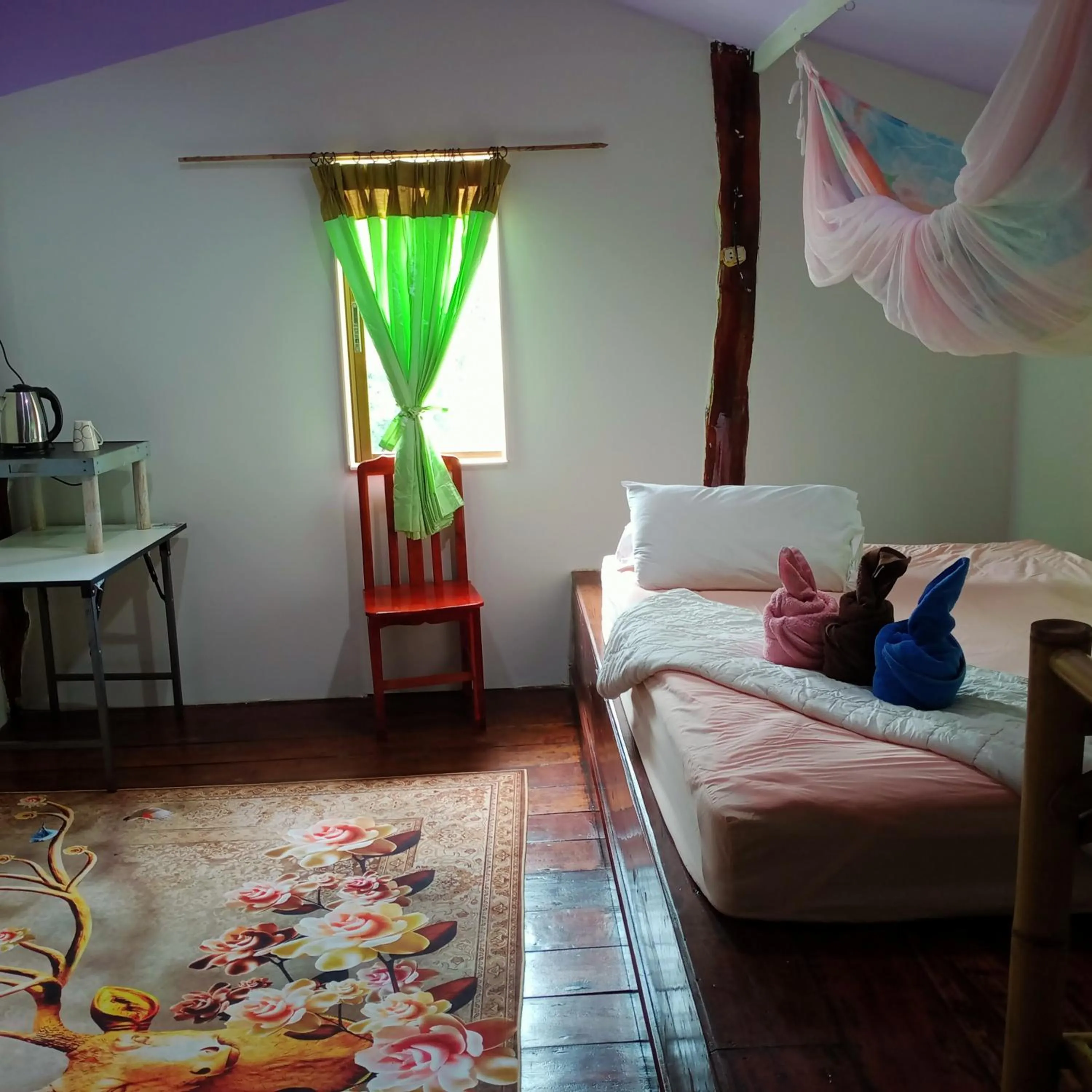 Bed in Comon Bungalow HaadChaoPhao