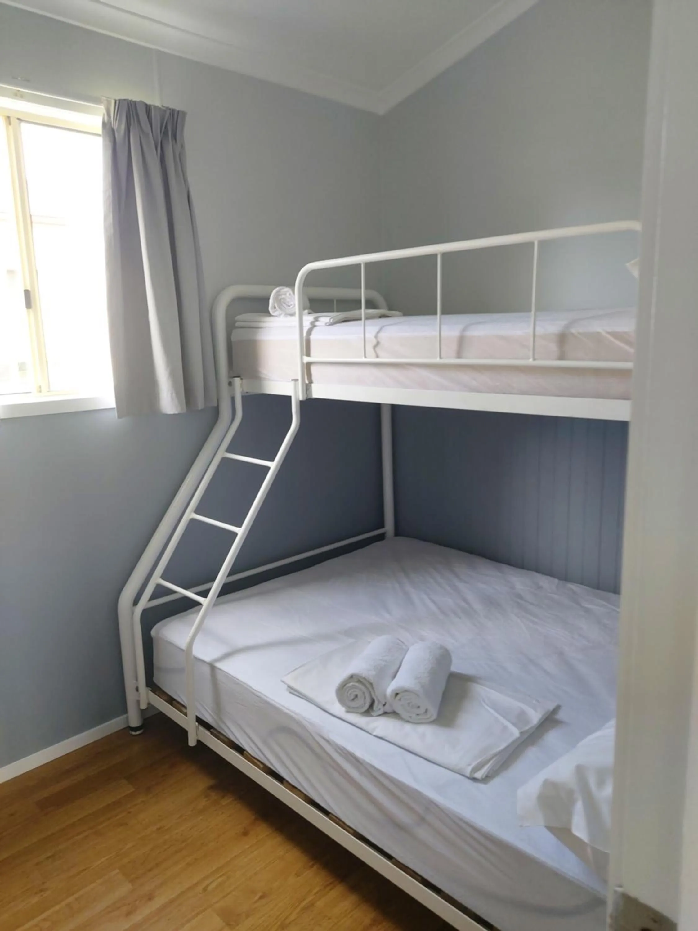 bunk bed, Bed in Stoney Park Holiday Park