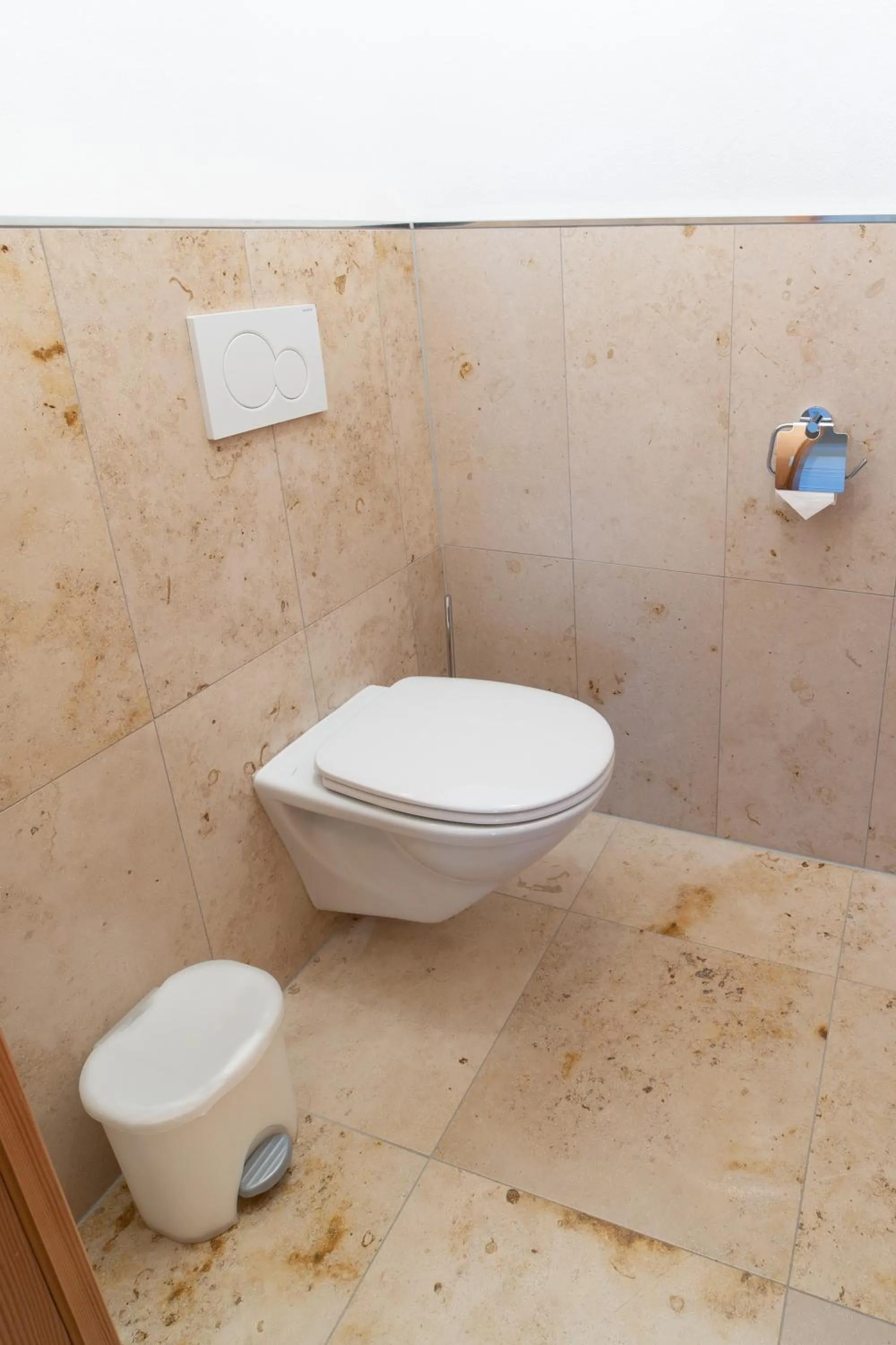 Toilet in Aparthotel Hirschenau