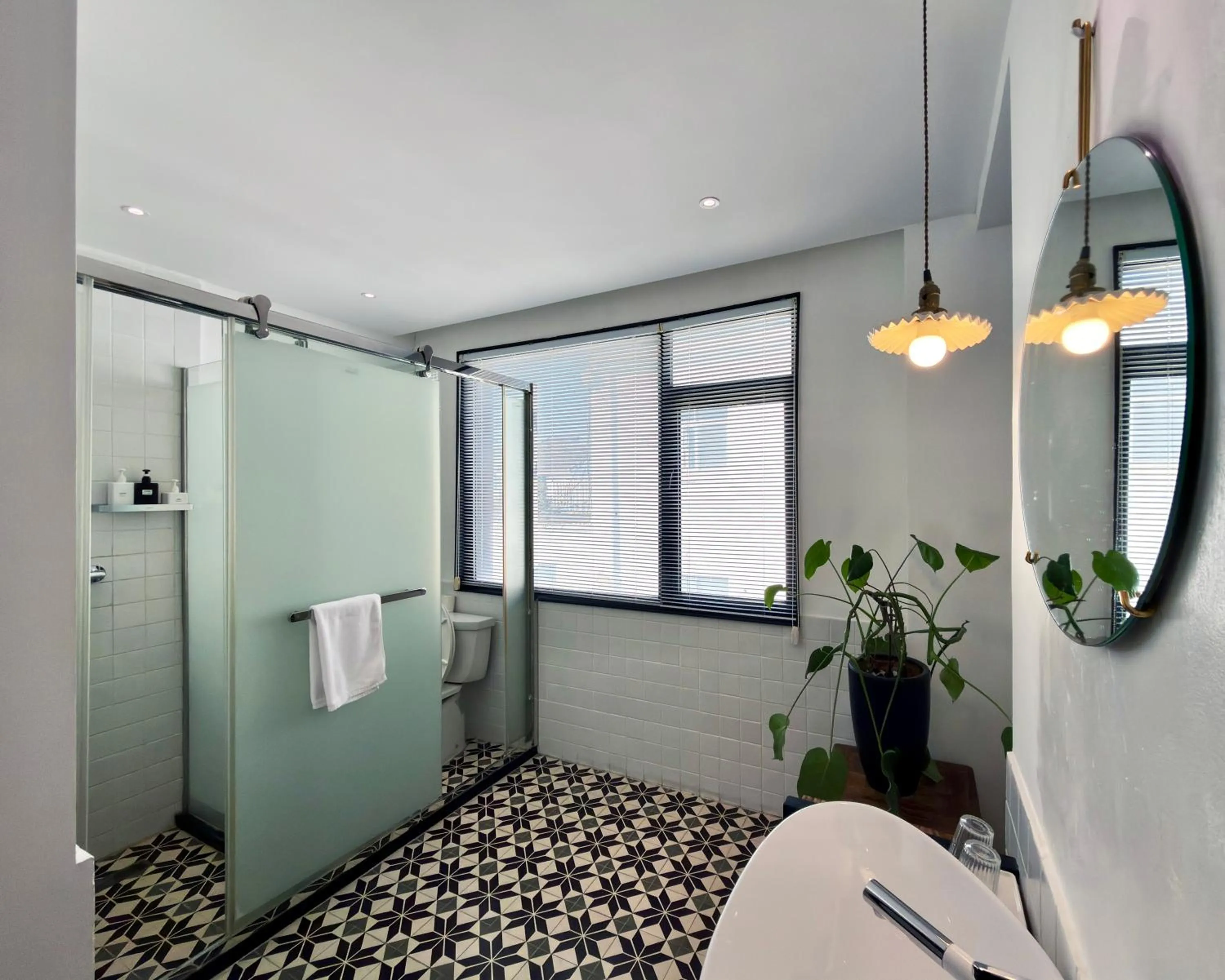 Suzhou Unique Space Design Art Hotel