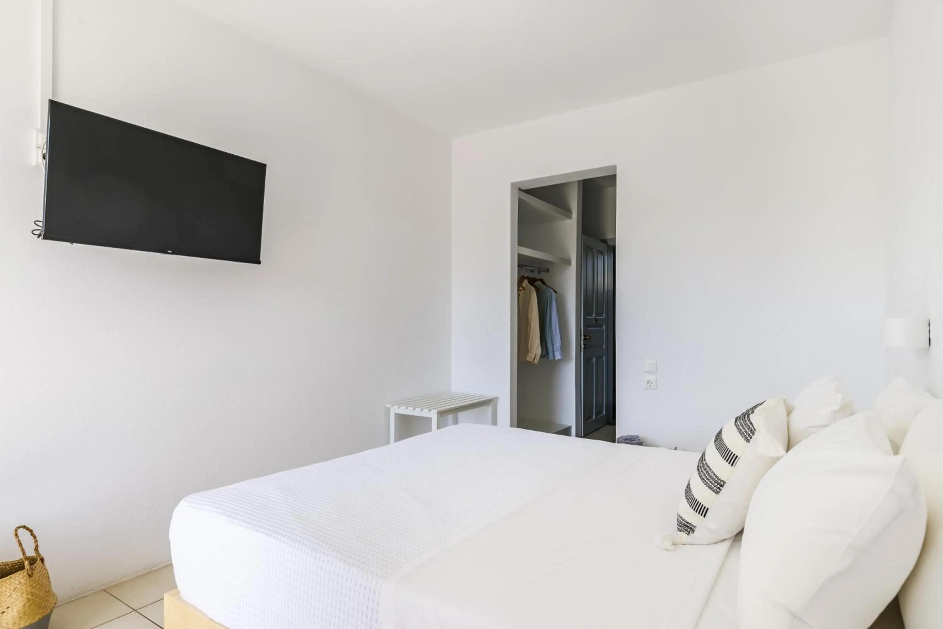 Photo of the whole room, Bed in Aperitton Hotel