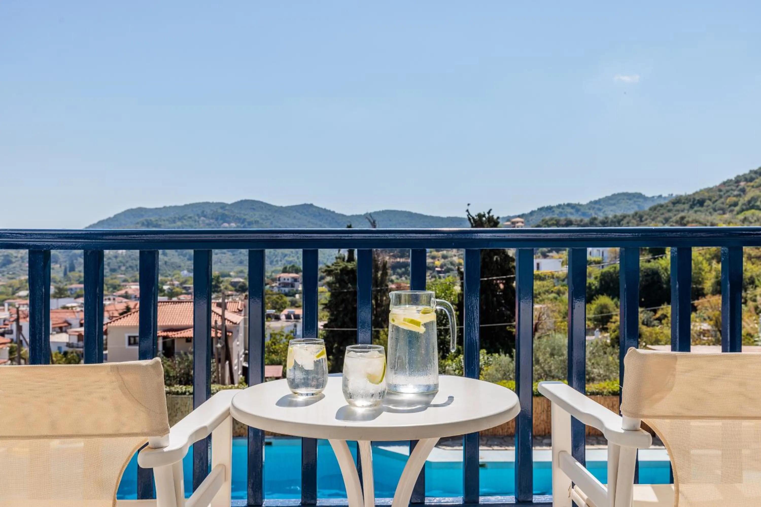 Balcony/Terrace in Aperitton Hotel