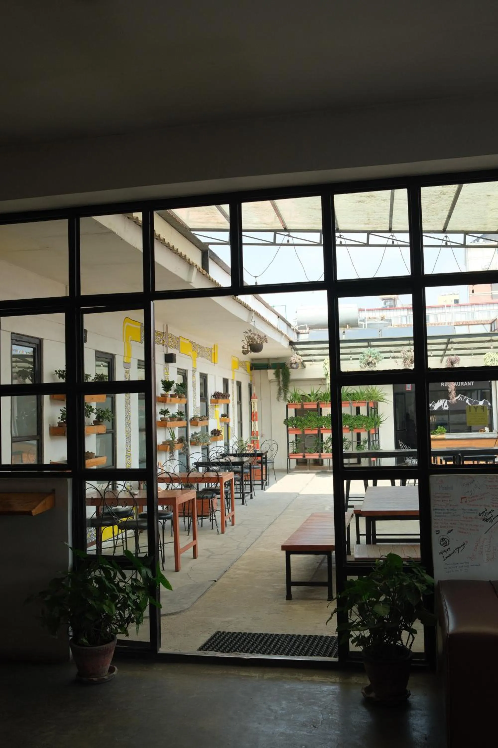 Property building in Yakety Yak Hostel