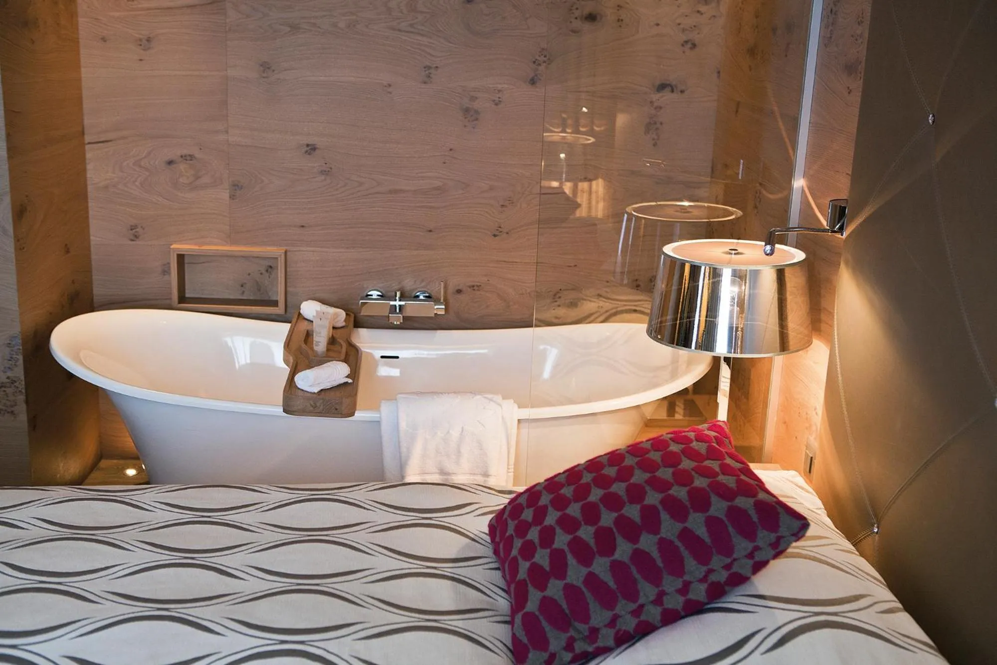 Photo of the whole room, Bed in Giardino Mountain