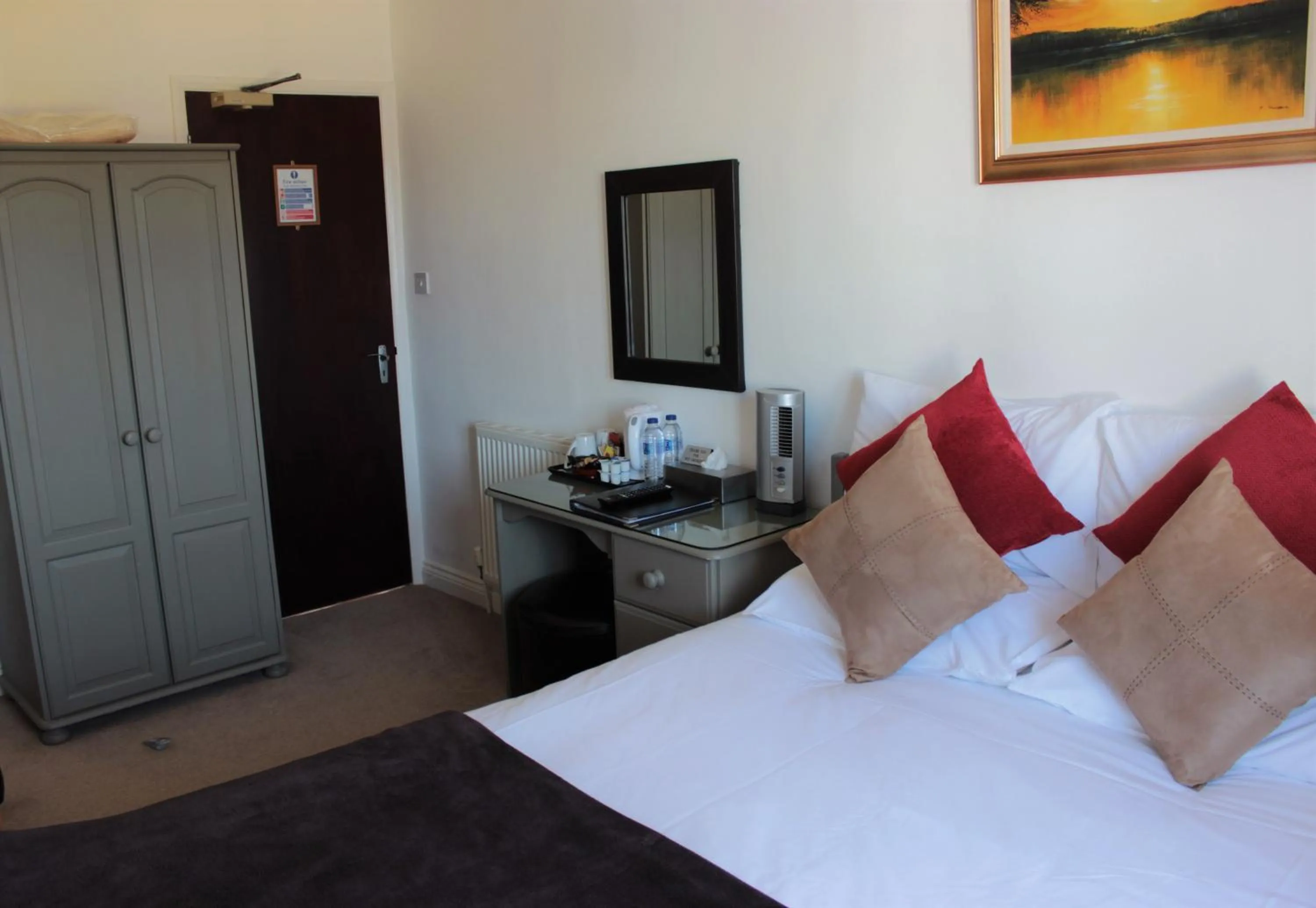 Bed in The P&M Paignton RESIDENCE