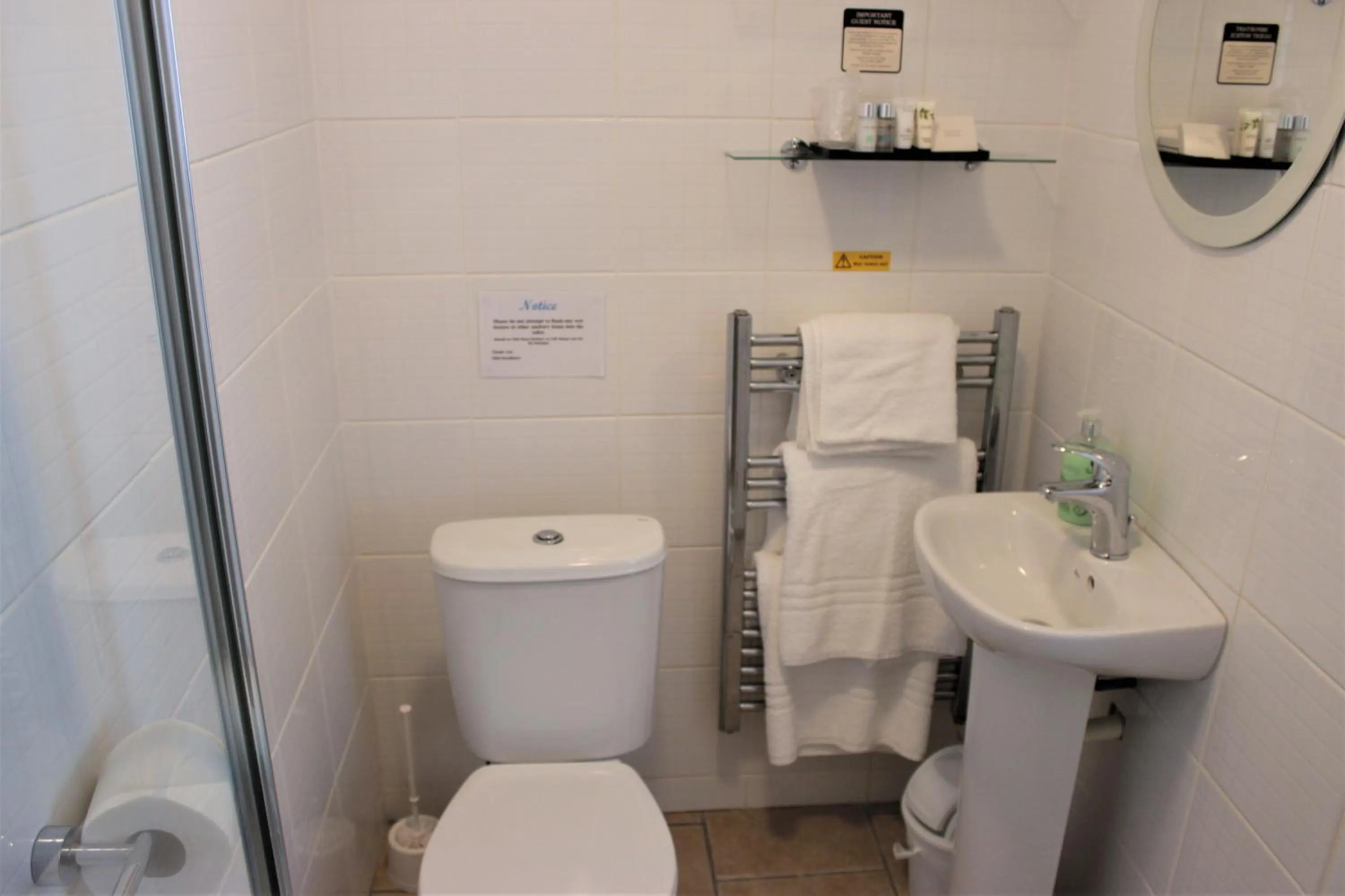 Shower in The P&M Paignton RESIDENCE