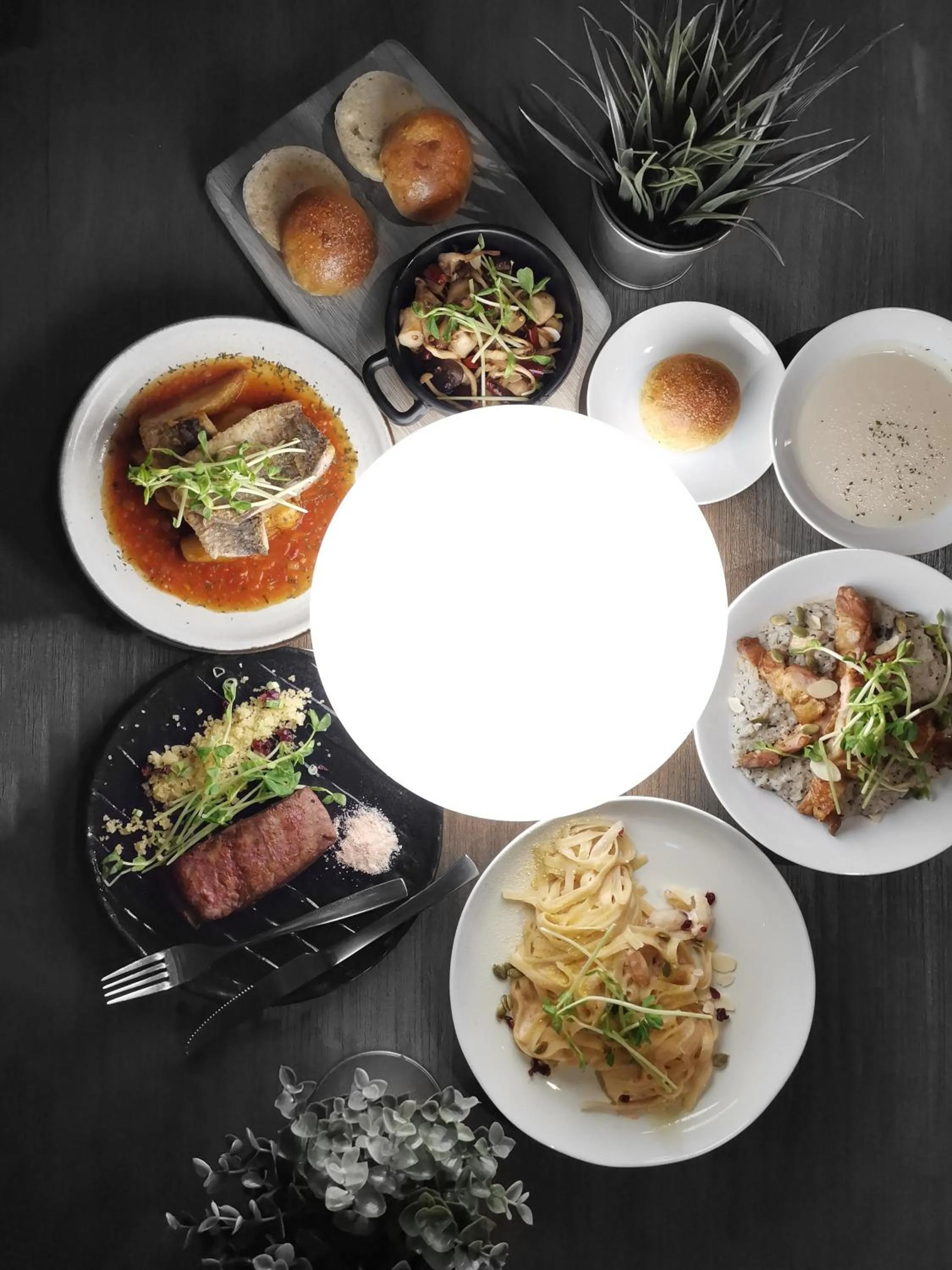 Restaurant/places to eat in Inhouse Hotel Grand