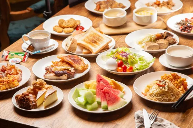 Breakfast in Inhouse Hotel Grand