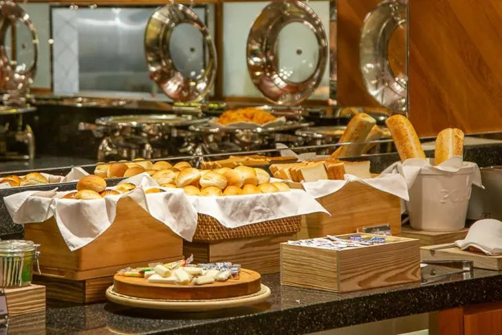 Breakfast in Inhouse Hotel Grand