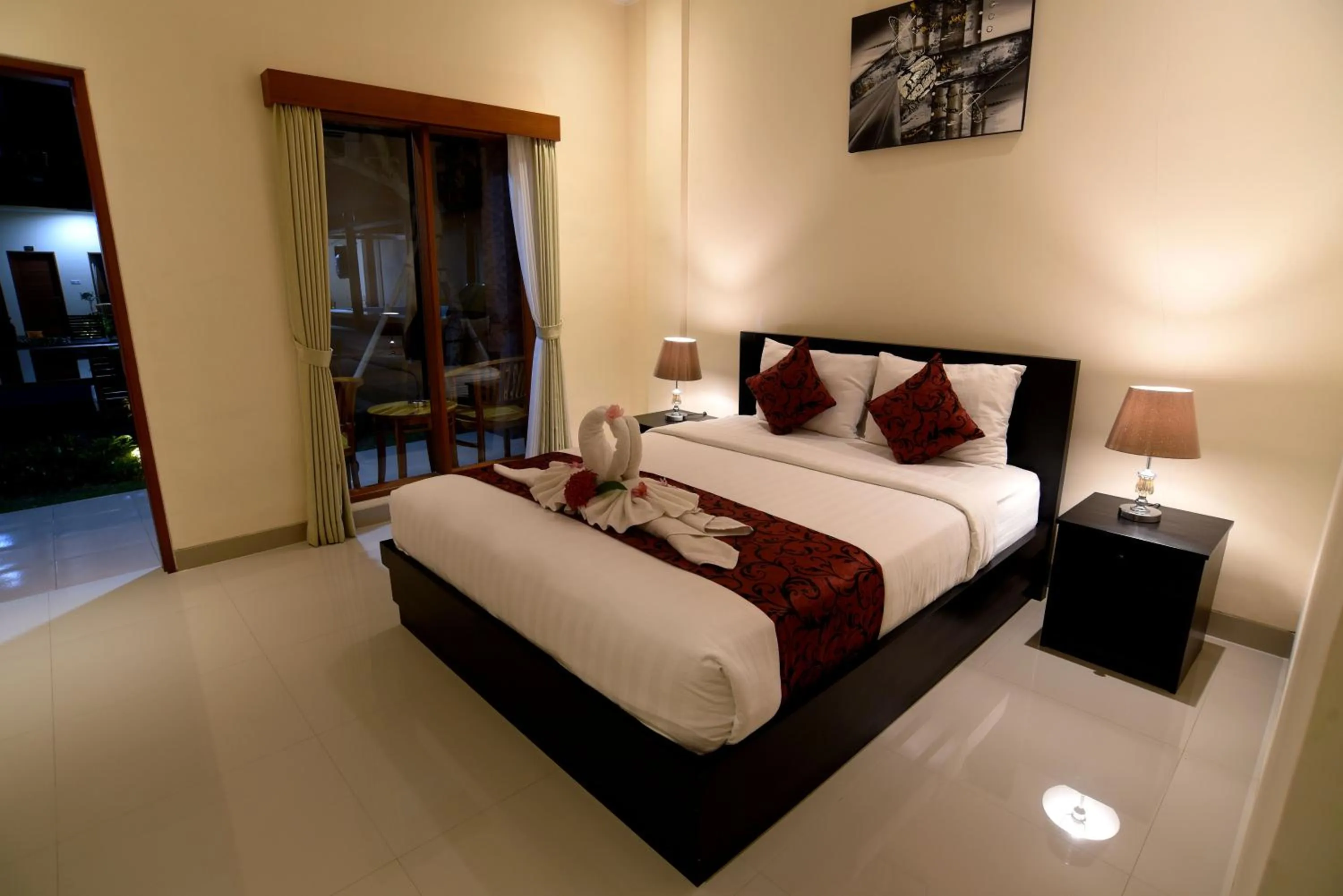 Bedroom, Bed in Tom's Inn Pecatu