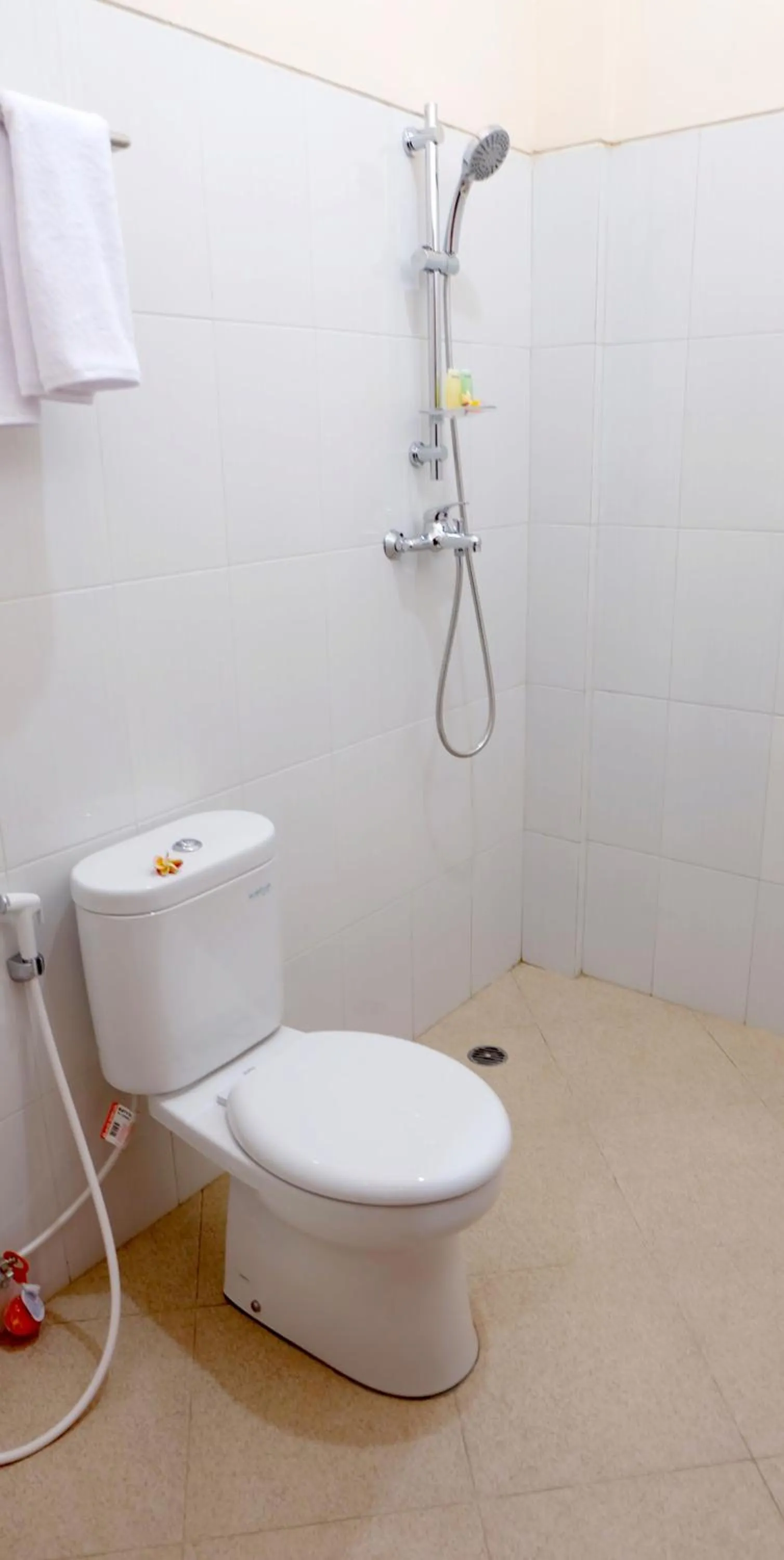 Bathroom in Tom's Inn Pecatu