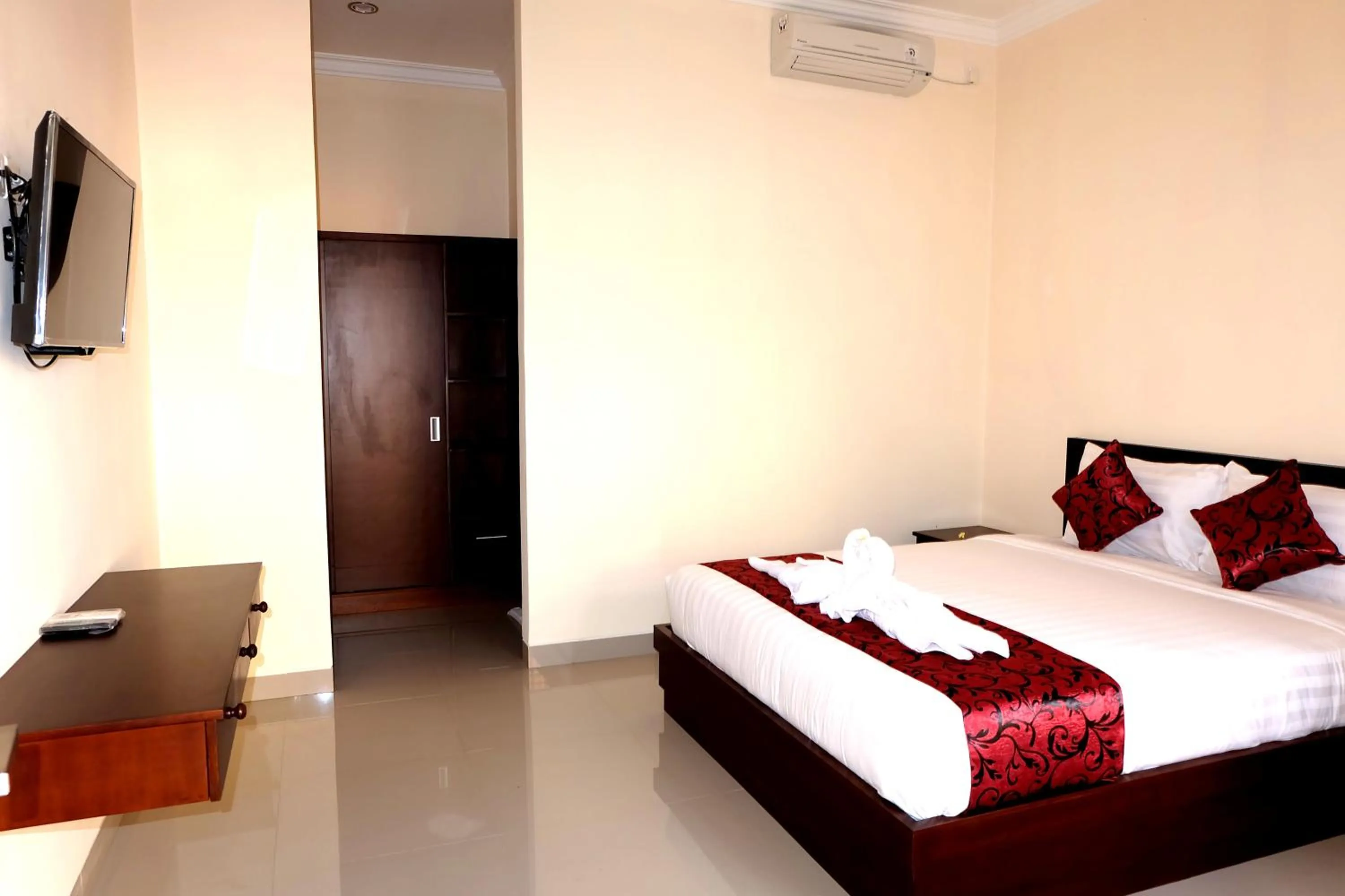 Bedroom, Bed in Tom's Inn Pecatu