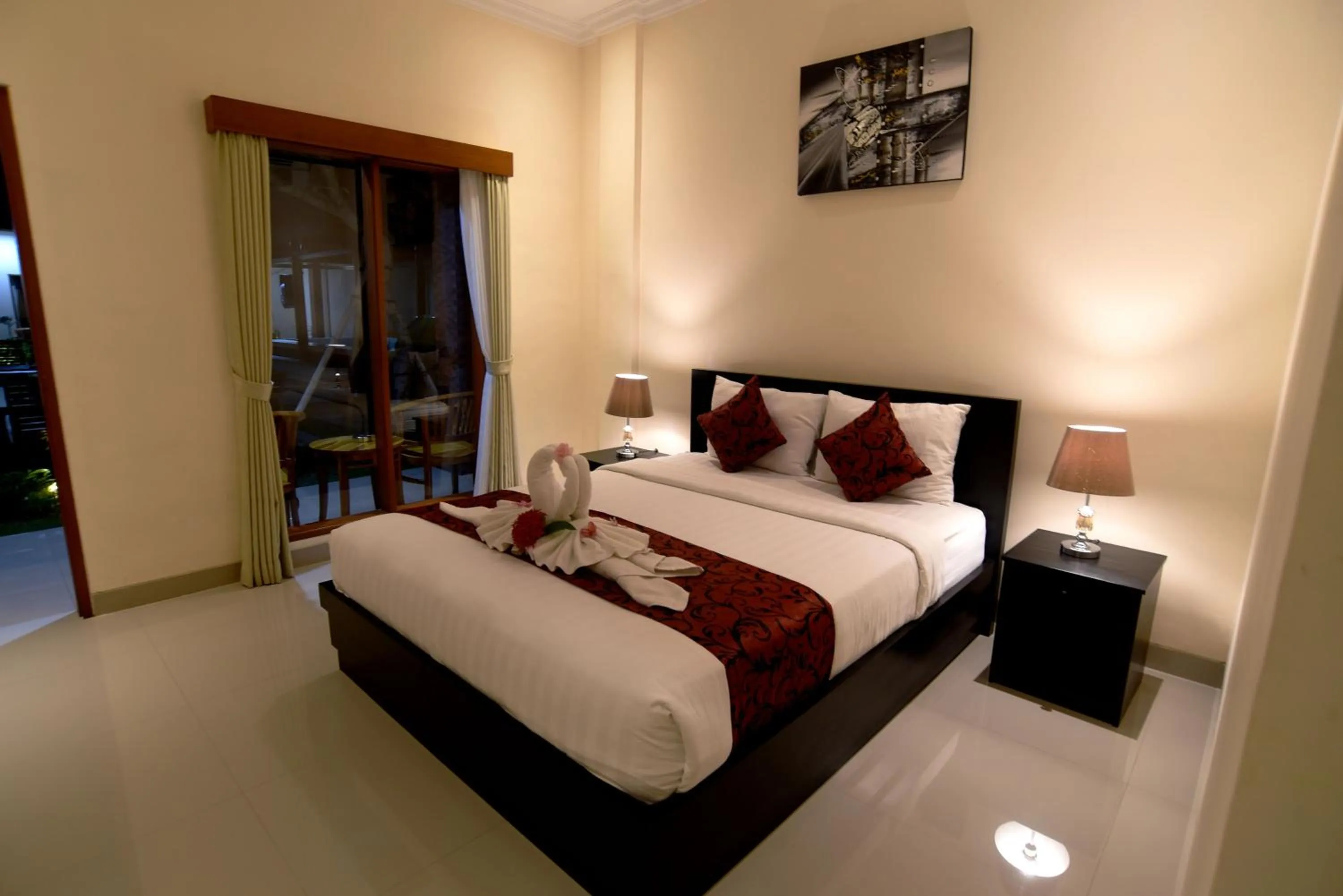 Bedroom, Bed in Tom's Inn Pecatu