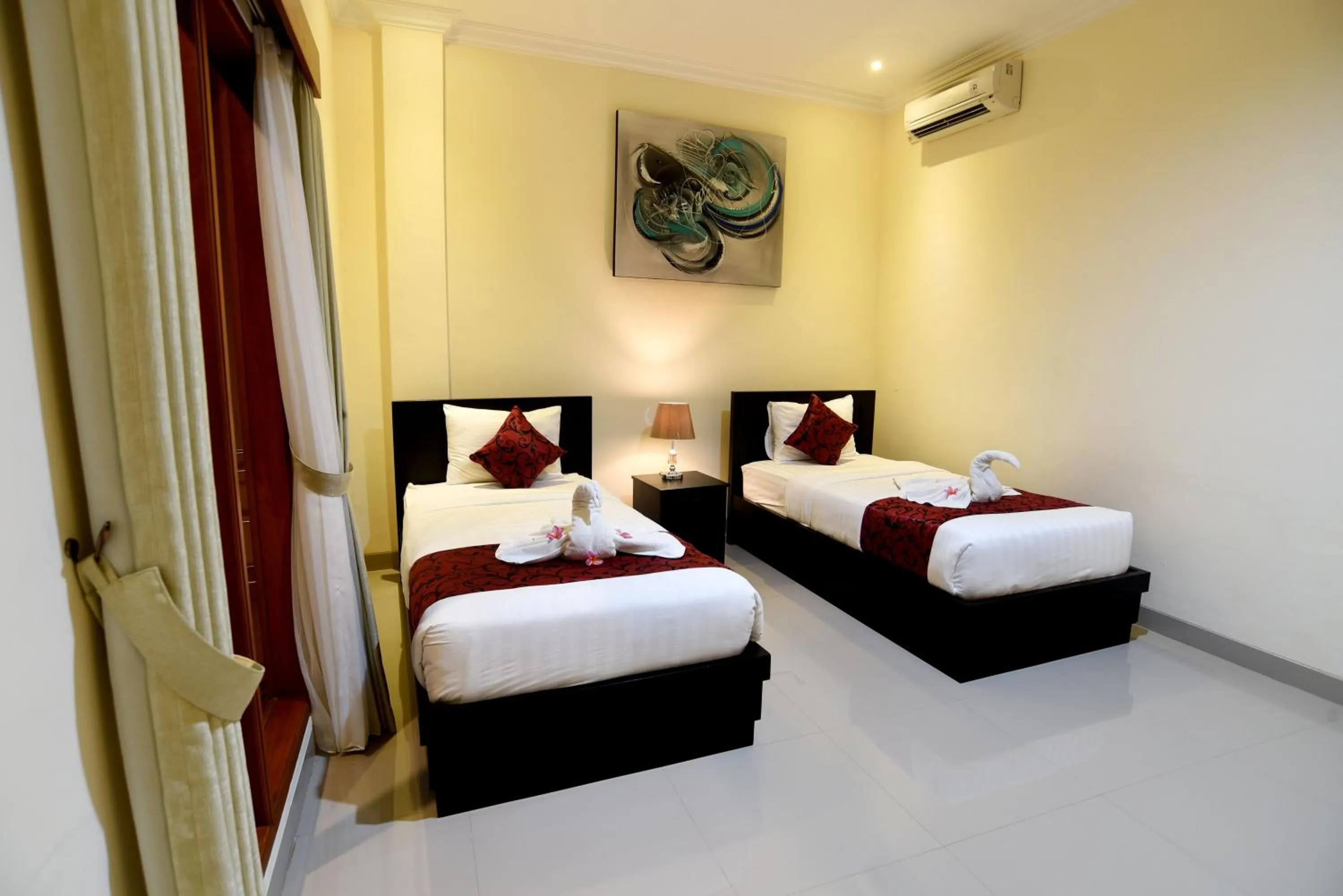 Bedroom, Bed in Tom's Inn Pecatu