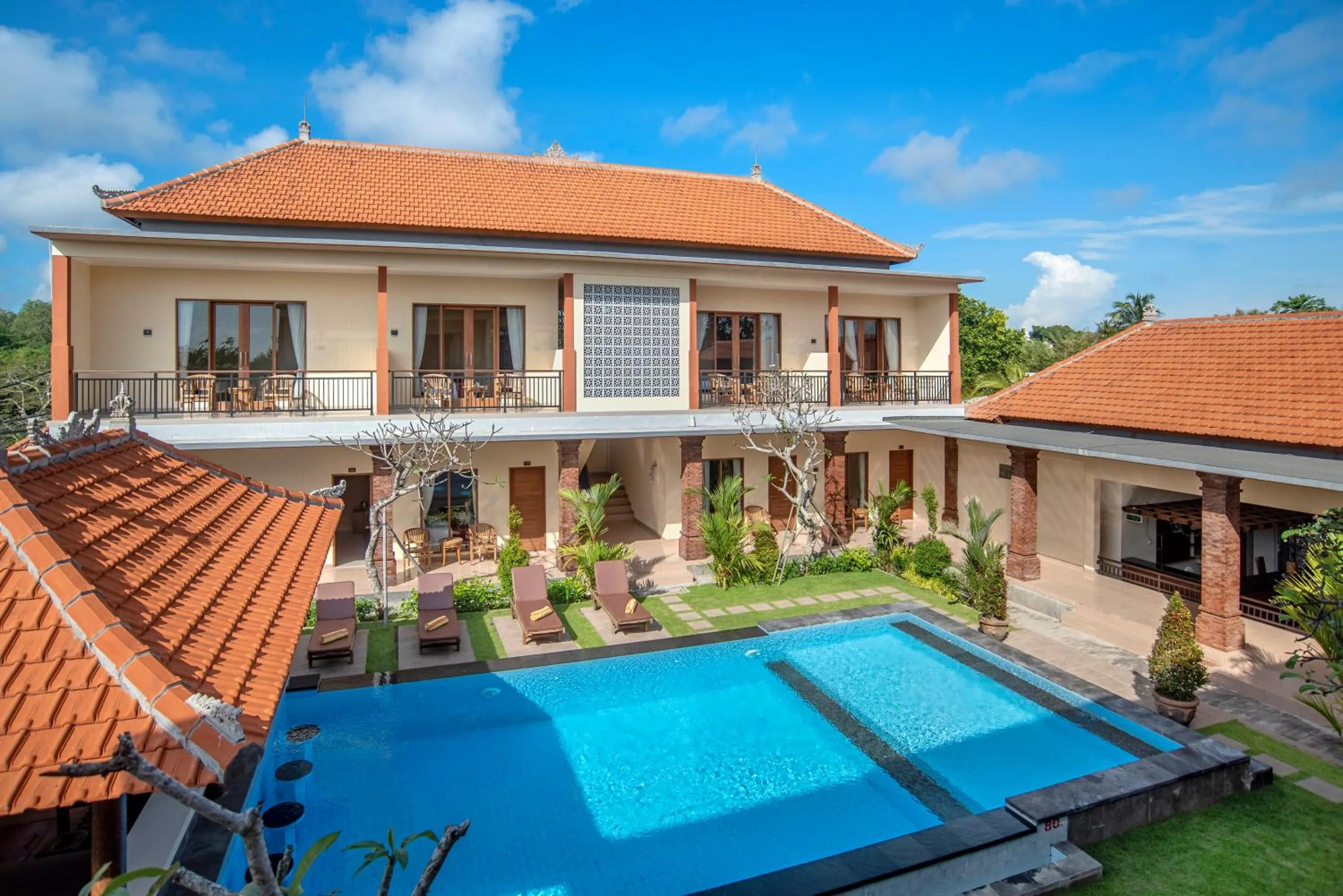 Property building in Tom's Inn Pecatu