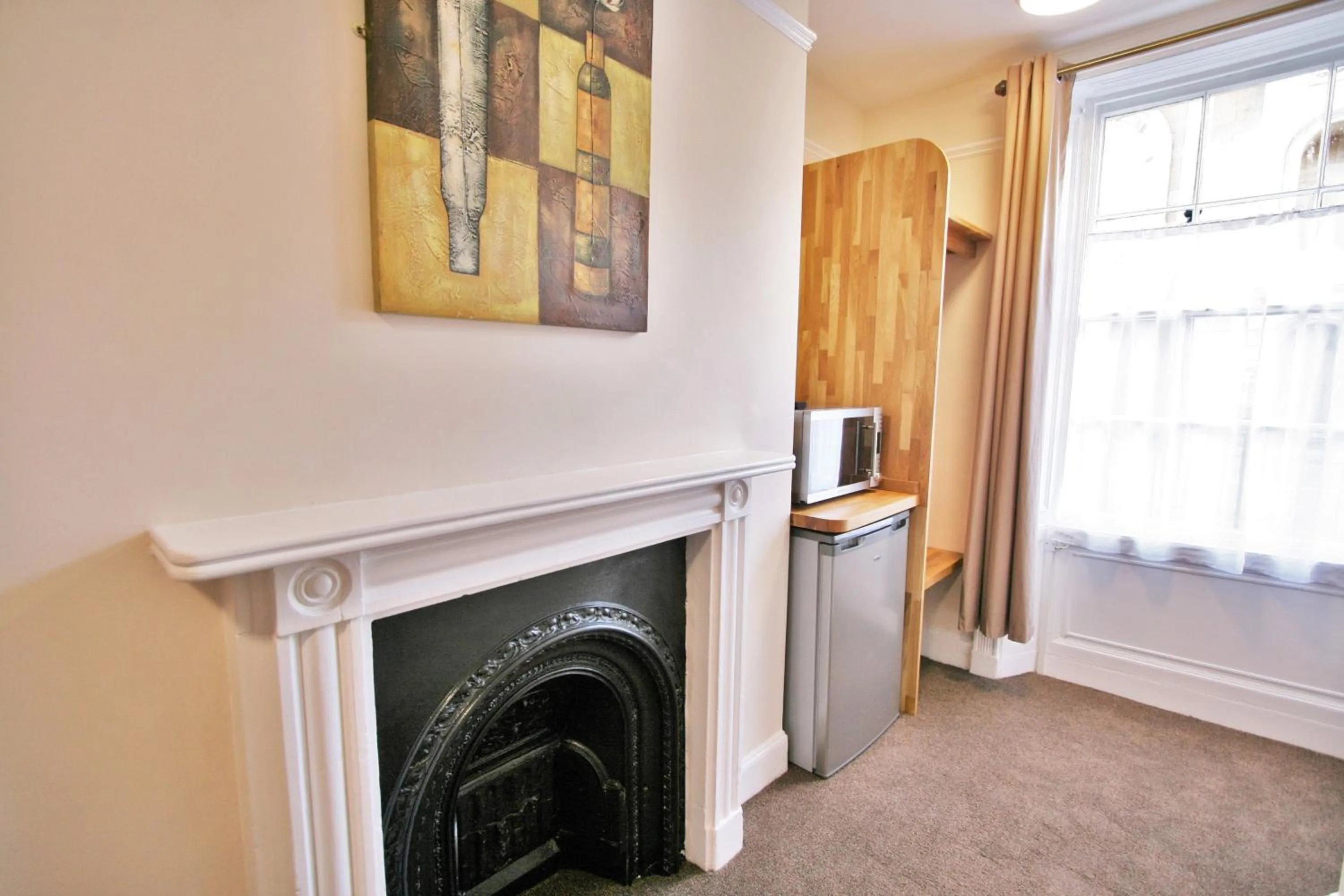 Decorative detail in Central Hotel Cheltenham by Roomsbooked