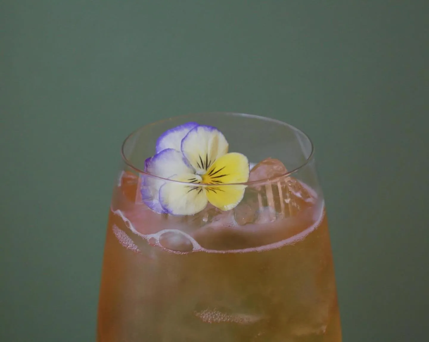 Lounge or bar in Hôtel Jules & Jim