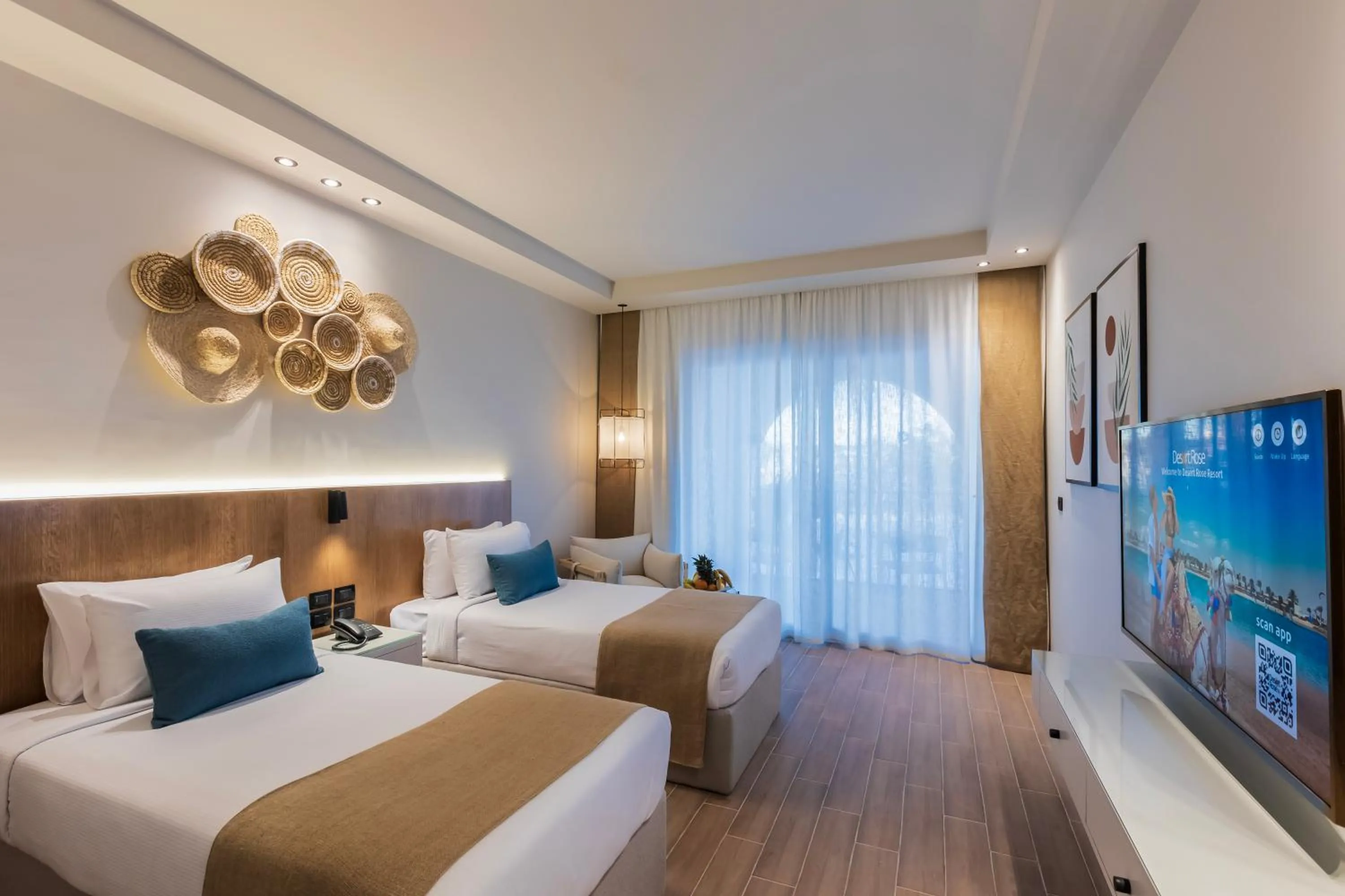 Bedroom, Bed in Desert Rose