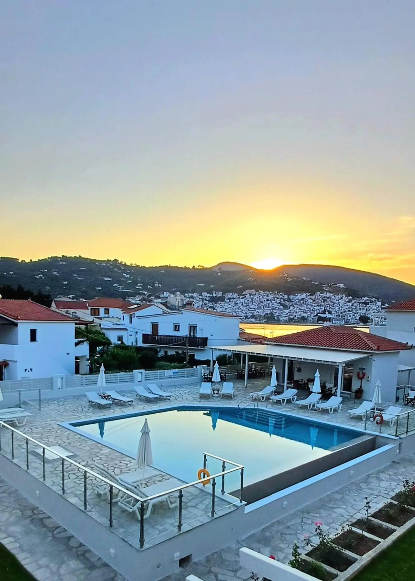 Swimming pool in Sunrise Village Hotel Apartments