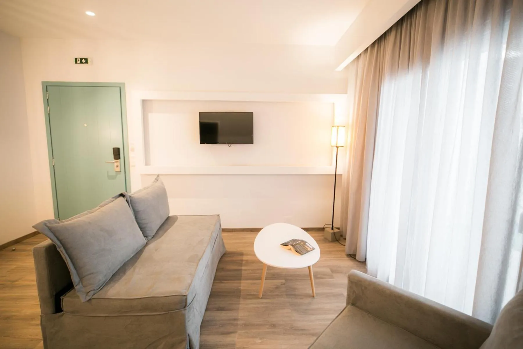 TV and multimedia in Sunrise Village Hotel Apartments