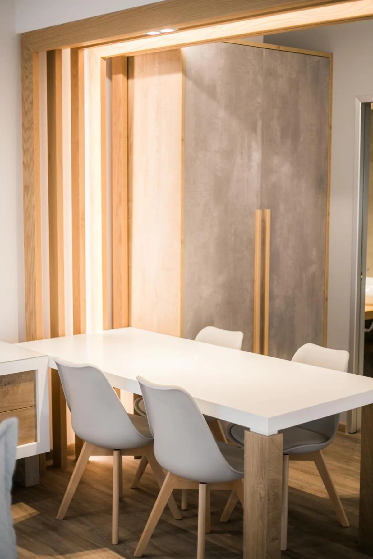 Decorative detail in Sunrise Village Hotel Apartments