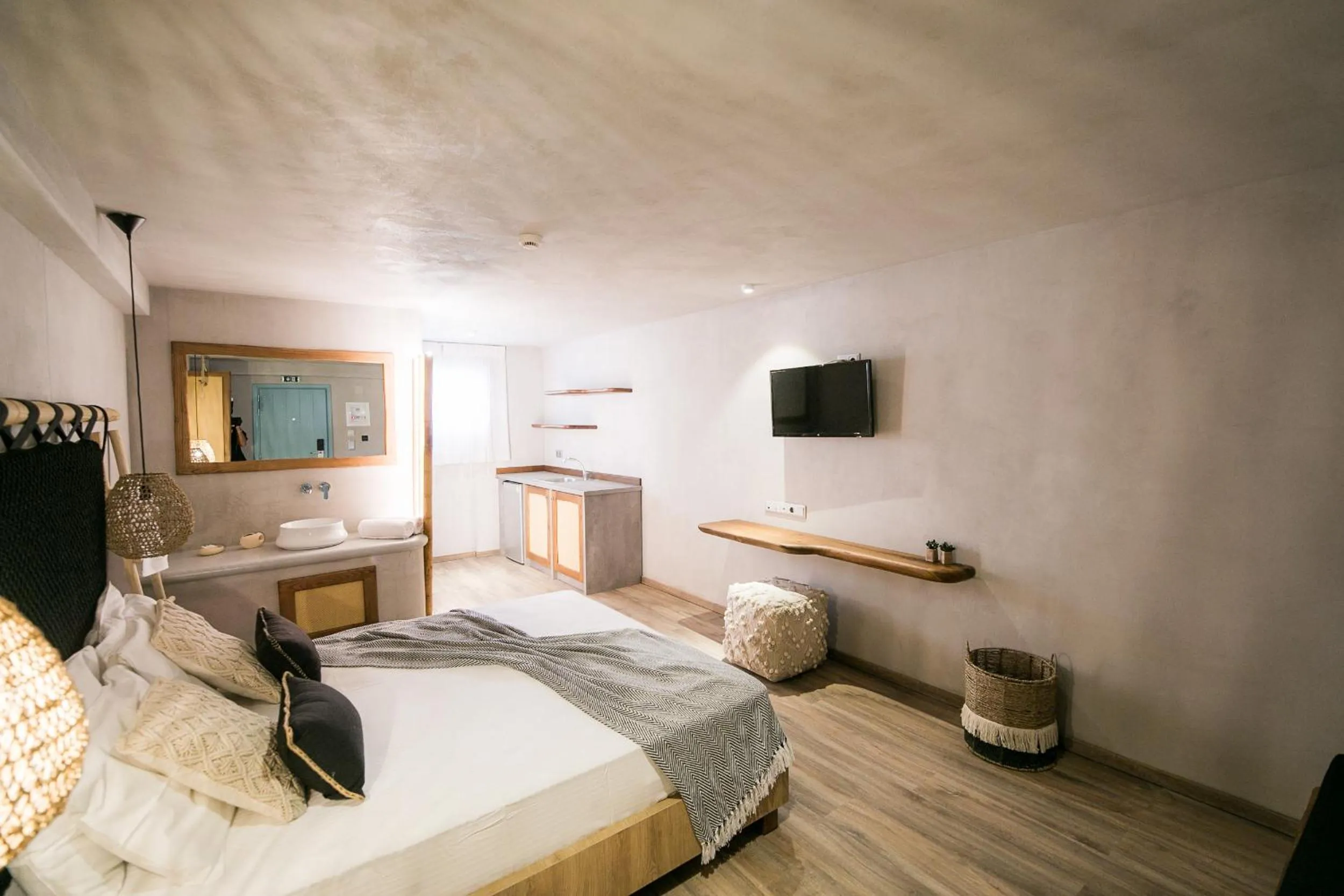 Bed in Sunrise Village Hotel Apartments