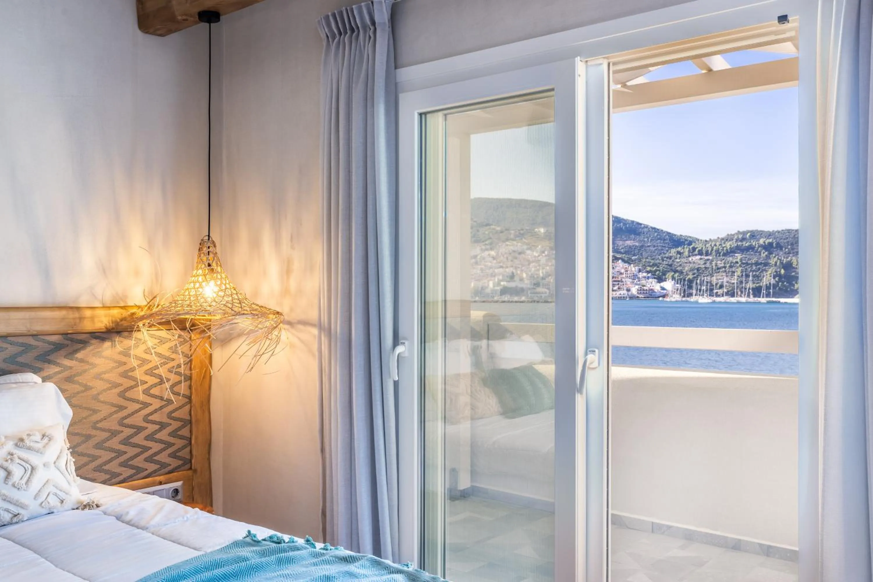 Bed in Sunrise Village Hotel Apartments