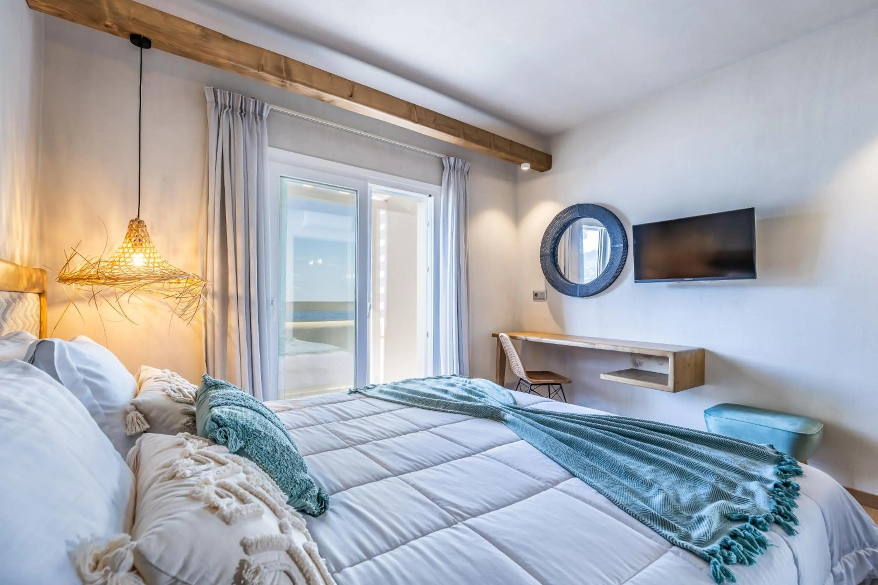 TV and multimedia, Bed in Sunrise Village Hotel Apartments