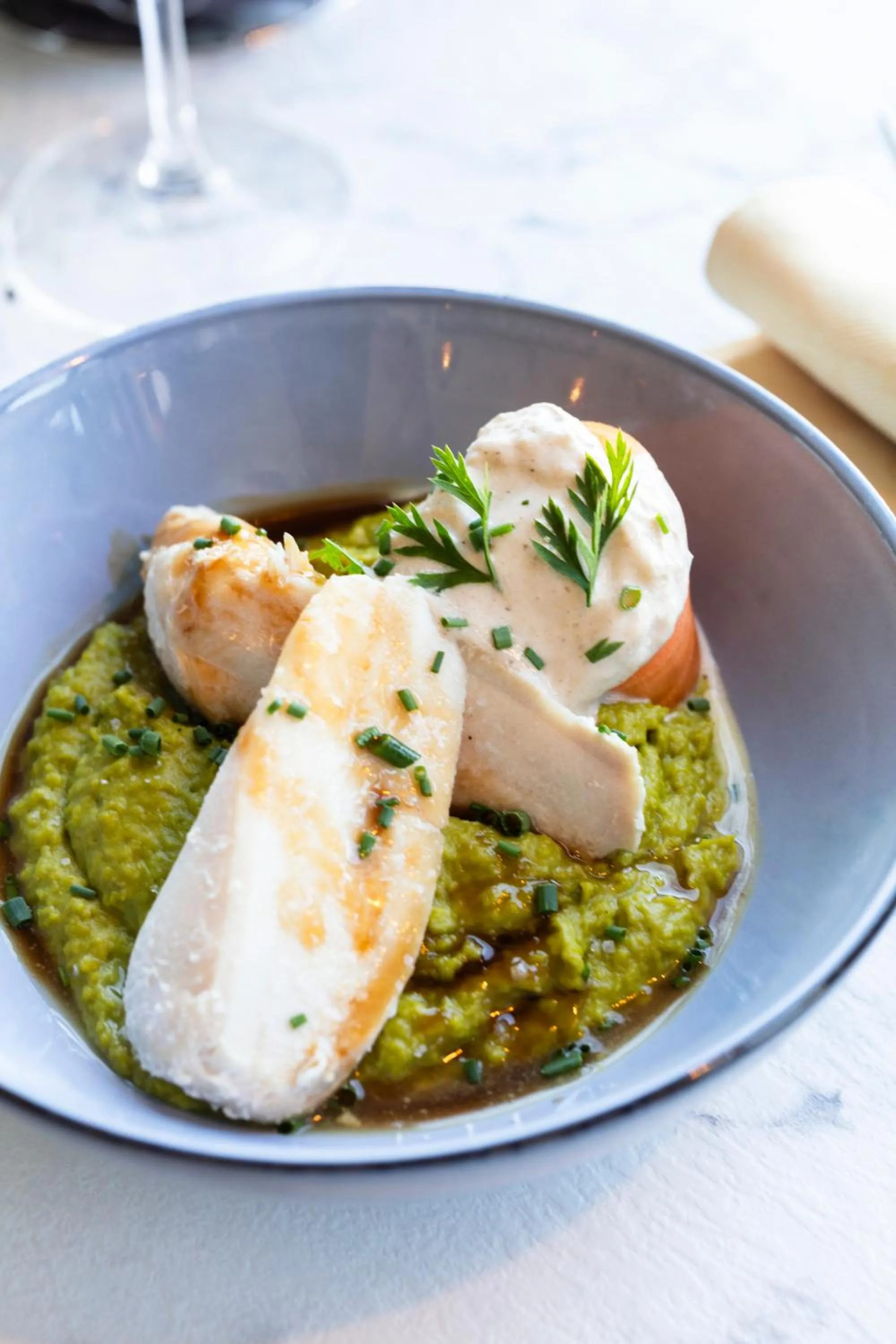 kitchen in Artémis Hôtel & Spa Bistro Coquet