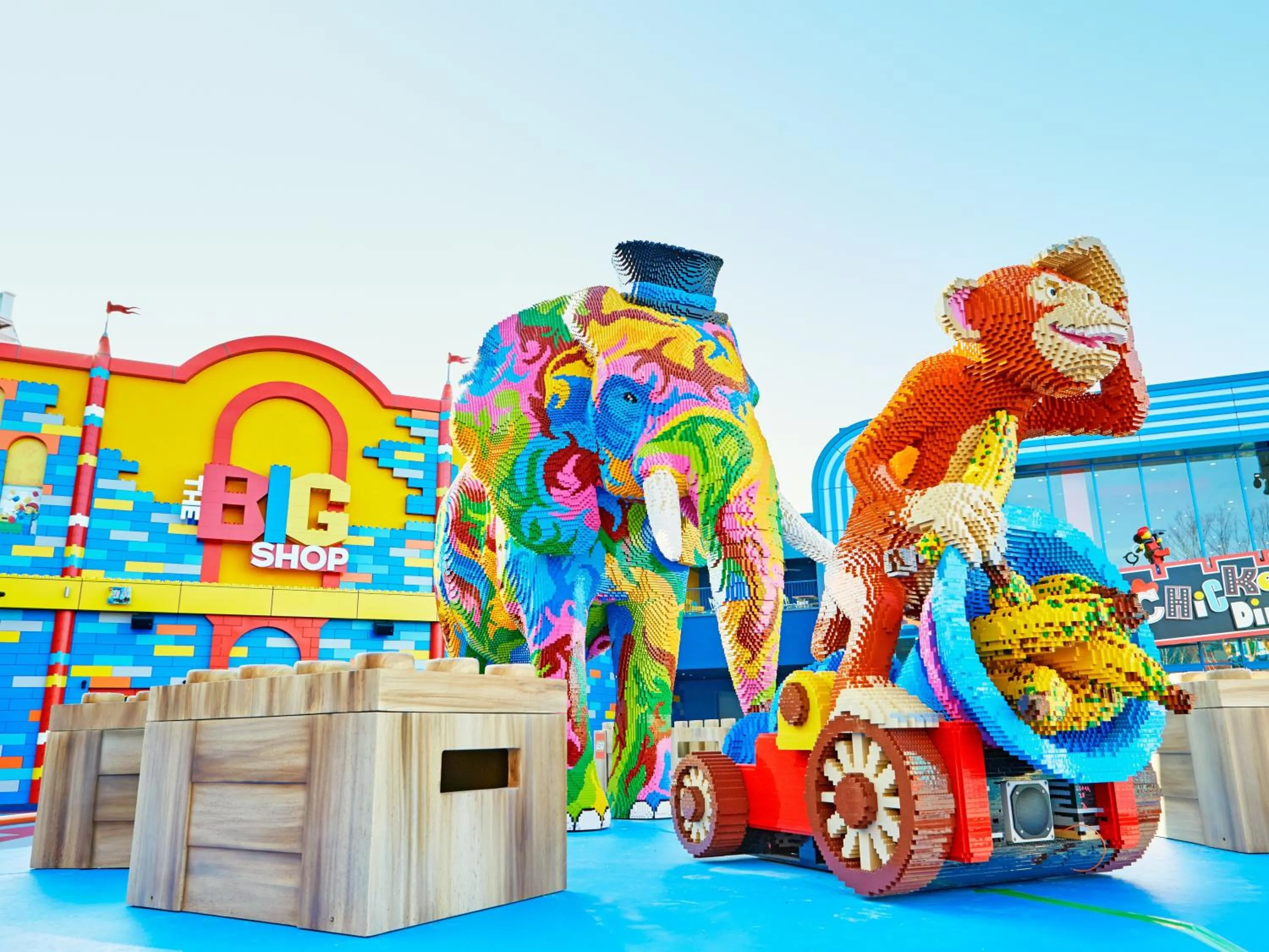 Nearby landmark in Vessel Hotel Campana Nagoya