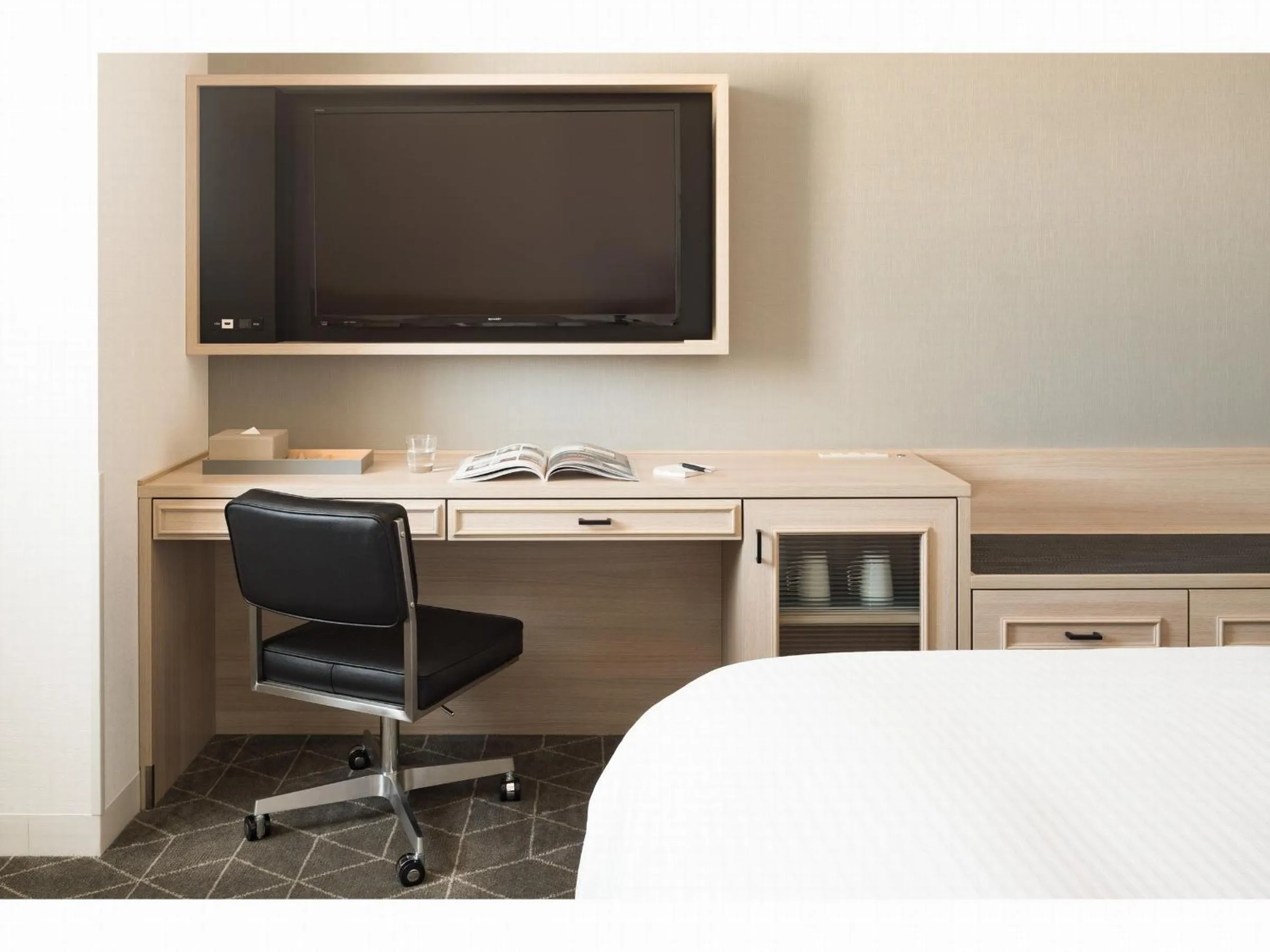 TV and multimedia, Bed in Vessel Inn Sakae Station
