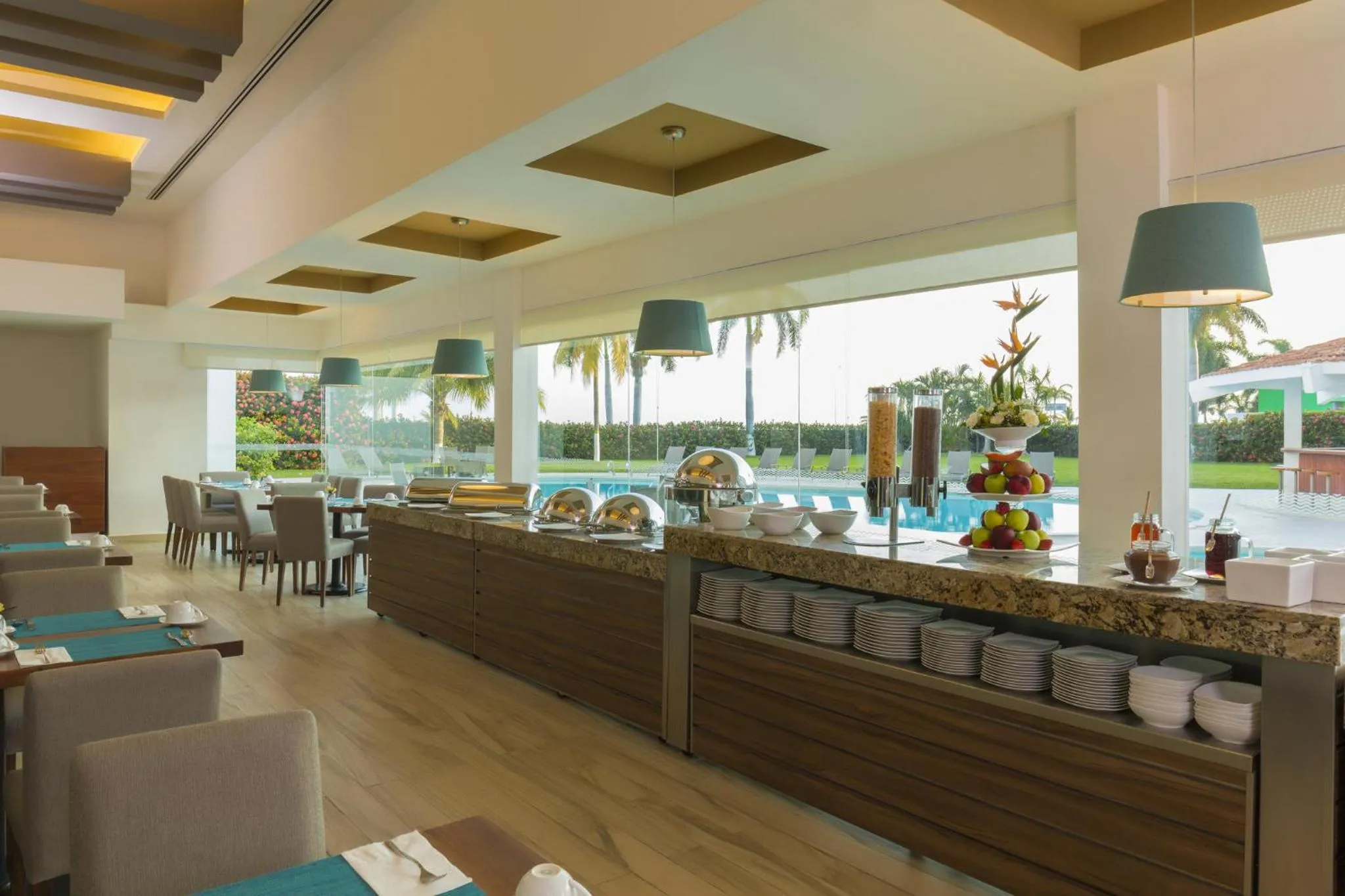 Restaurant/places to eat in Gamma Campeche Malecon