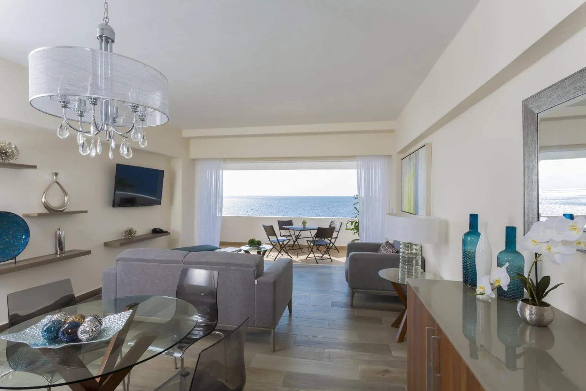 Photo of the whole room in Gamma Campeche Malecon