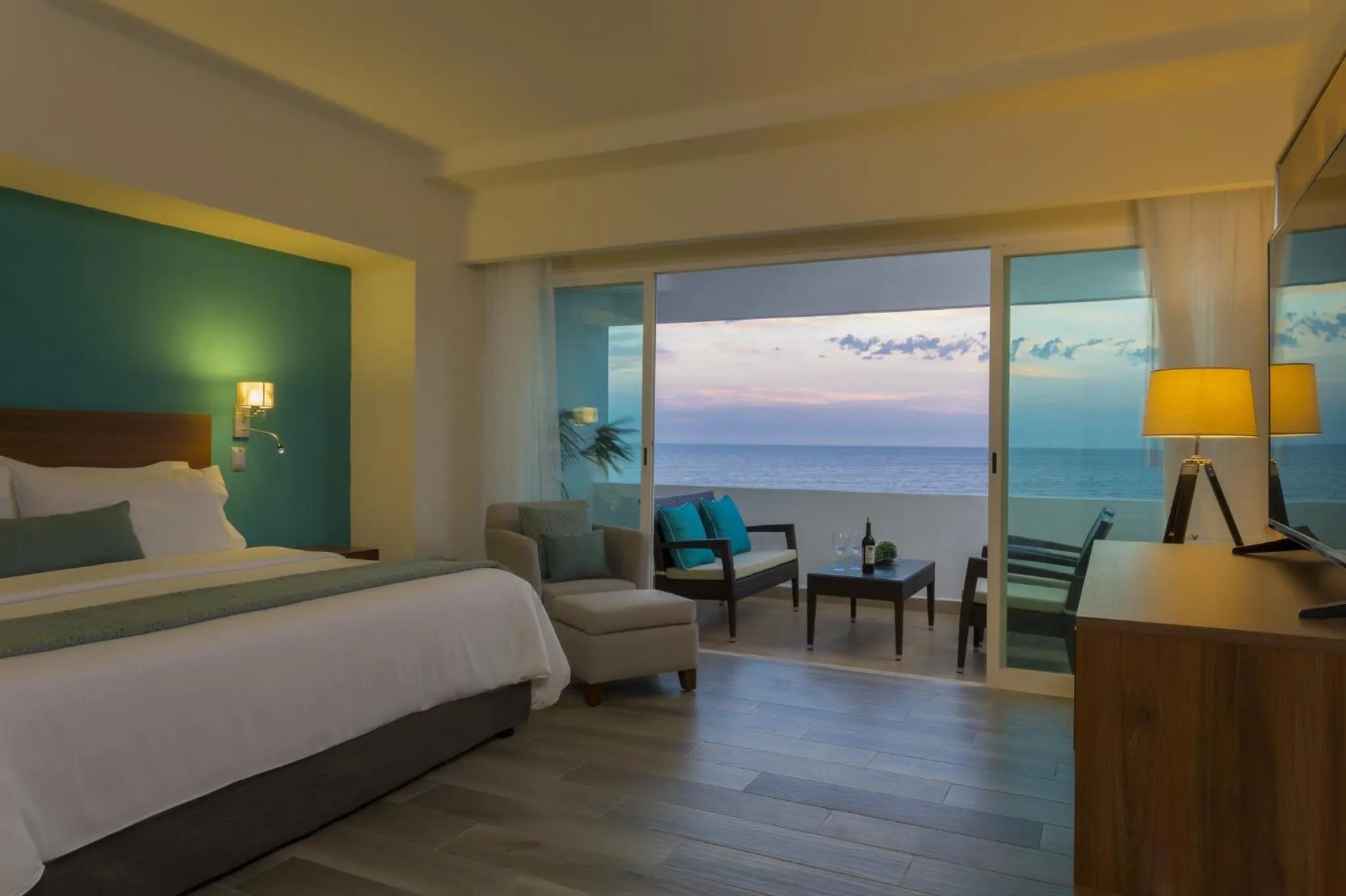 Photo of the whole room in Gamma Campeche Malecon